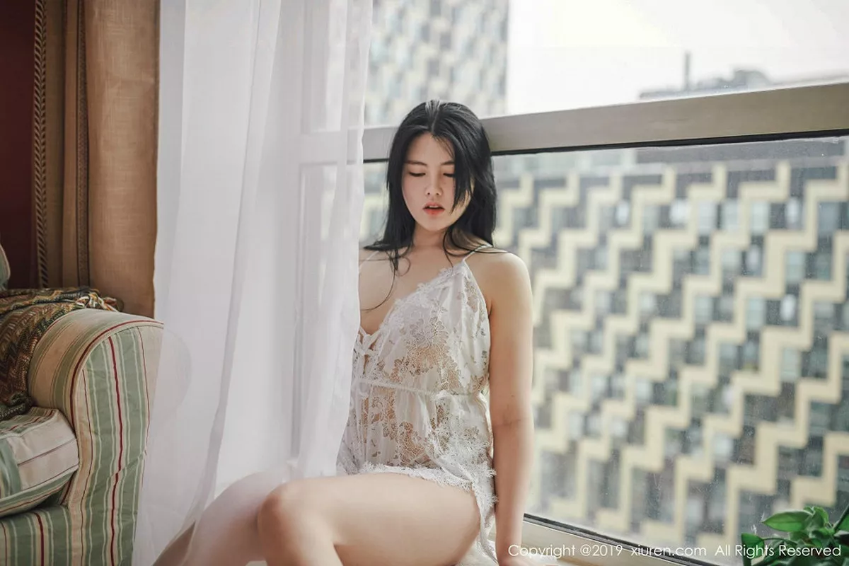 秀人集.com_[XiuRen秀人网]No.1468_嫩模娜露Selena私房白色镂空情趣内衣+护士装完美诱惑写真41P