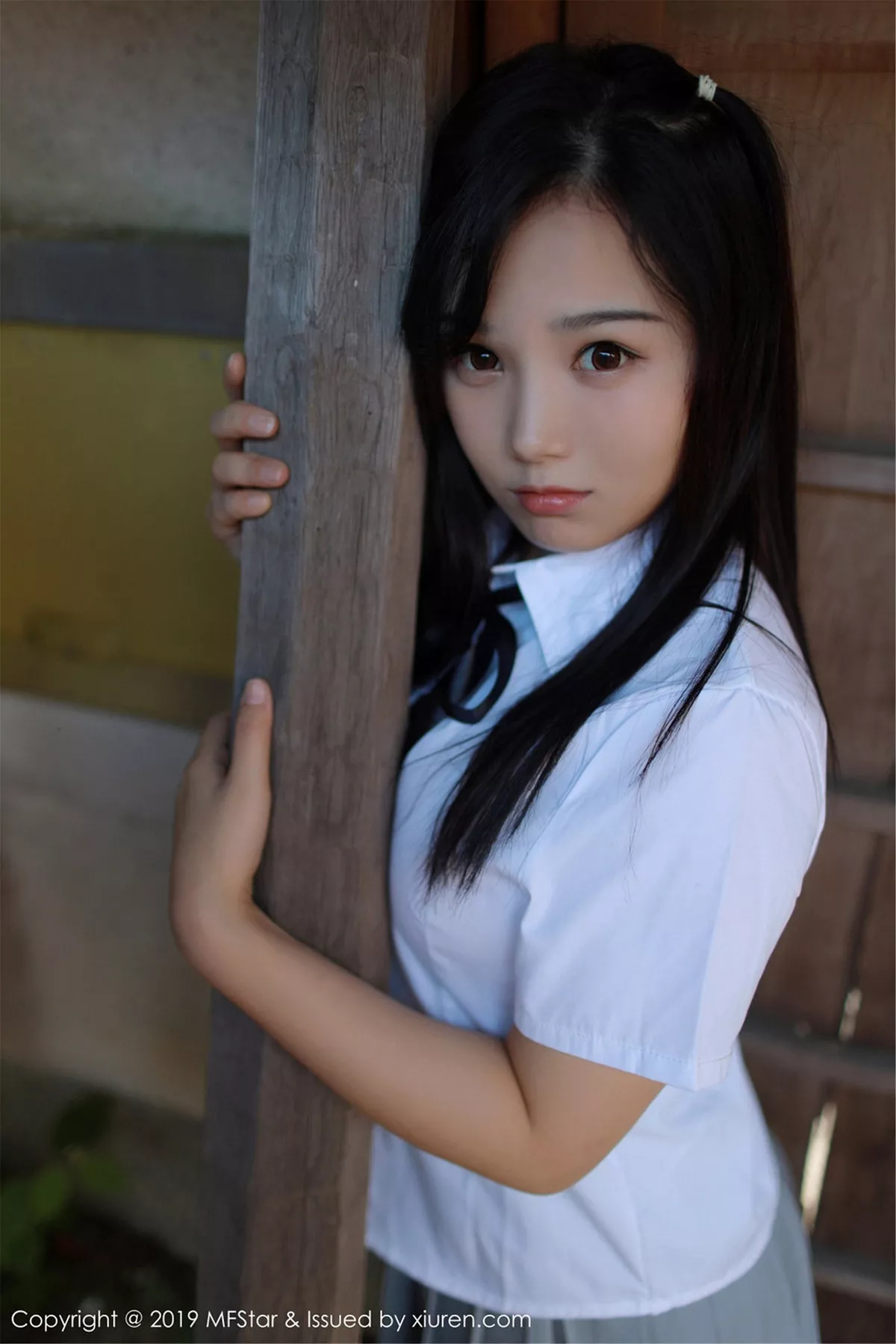 秀人集.com_[MFStar模范学院]Vol.193_女神徐微微miar日本旅拍户外学生JK制服清爽迷人写真40P