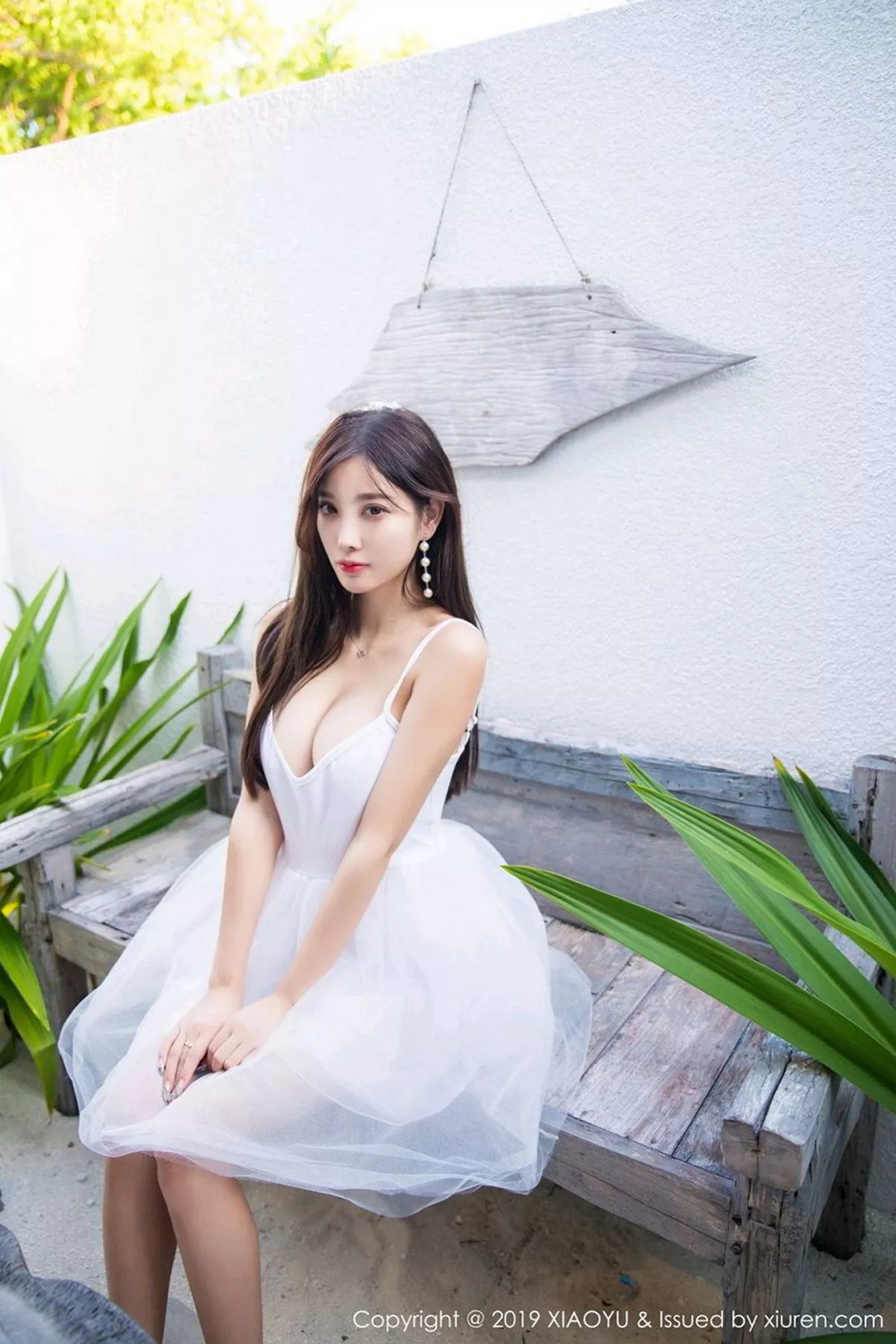 秀人集.com_[XiaoYu画语界]Vol.099_女神杨晨晨sugar马尔代夫旅拍白色薄纱吊裙唯美诱惑写真55P