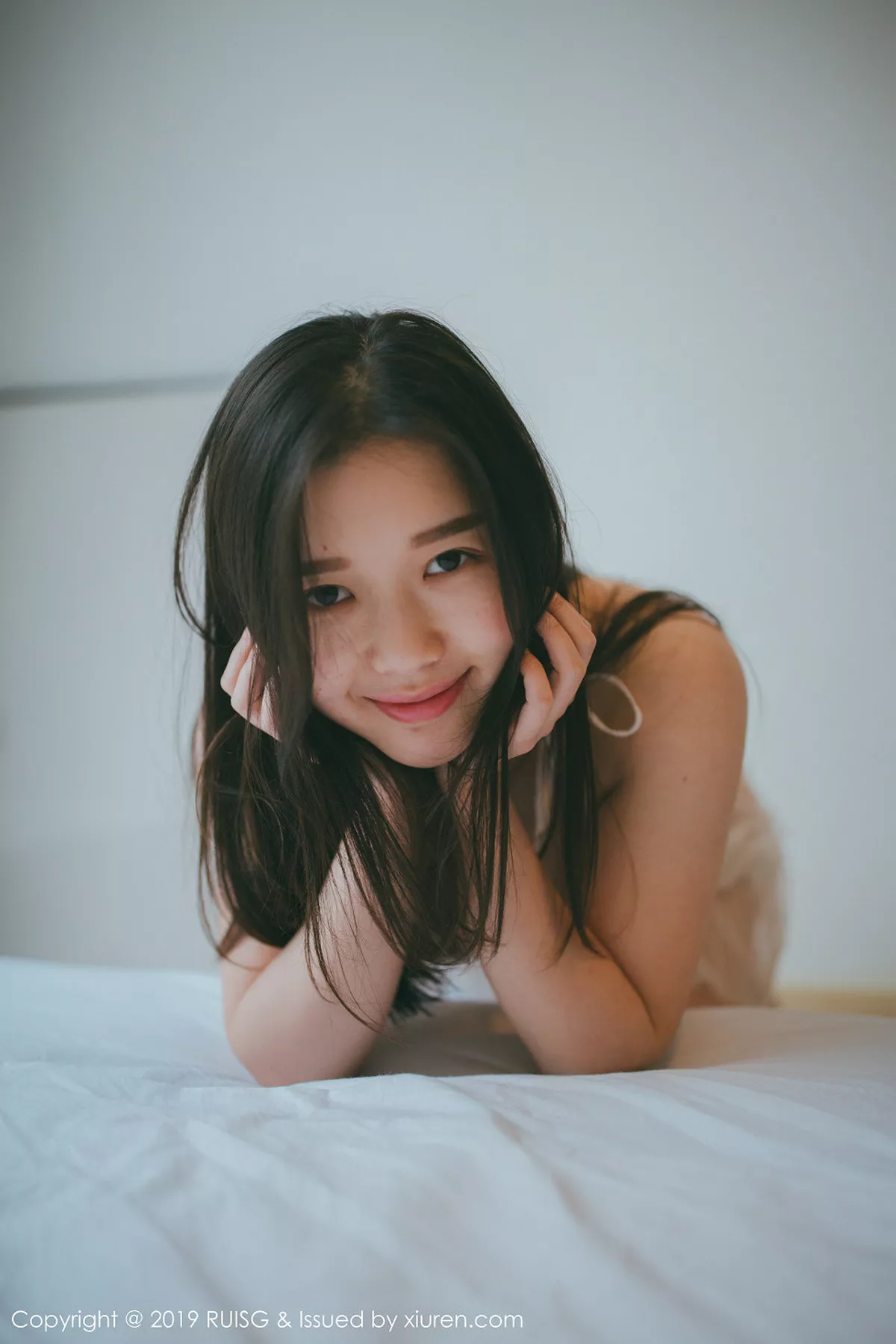 秀人集.com_[RUISG瑞丝馆]Vol.073_嫩模浪漫果味居家私房薄纱透视内衣秀完美身材诱惑写真35P