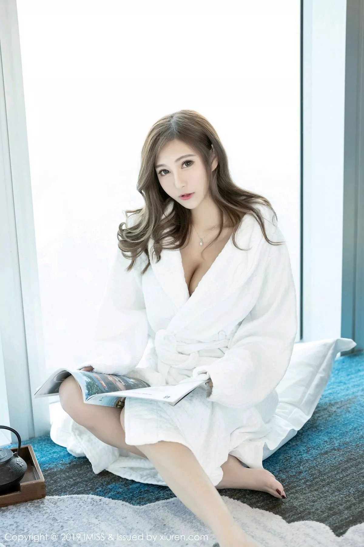 秀人集.com_[IMISS爱蜜社]Vol.356_气质美女Cccil私房灰色内衣秀魔鬼身材傲人豪乳惹火诱惑写真40P