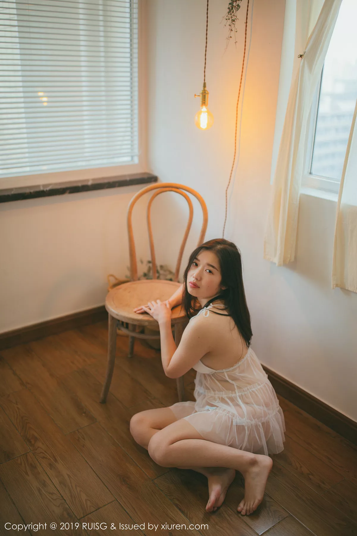 秀人集.com_[RUISG瑞丝馆]Vol.073_嫩模浪漫果味居家私房薄纱透视内衣秀完美身材诱惑写真35P