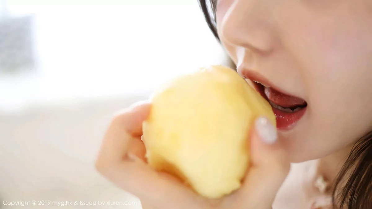 秀人集.com_[MyGirl美媛馆]Vol.371_巨乳妹子糯美子Mini私房三点式比基尼秀完美身材惹火诱惑写真88P