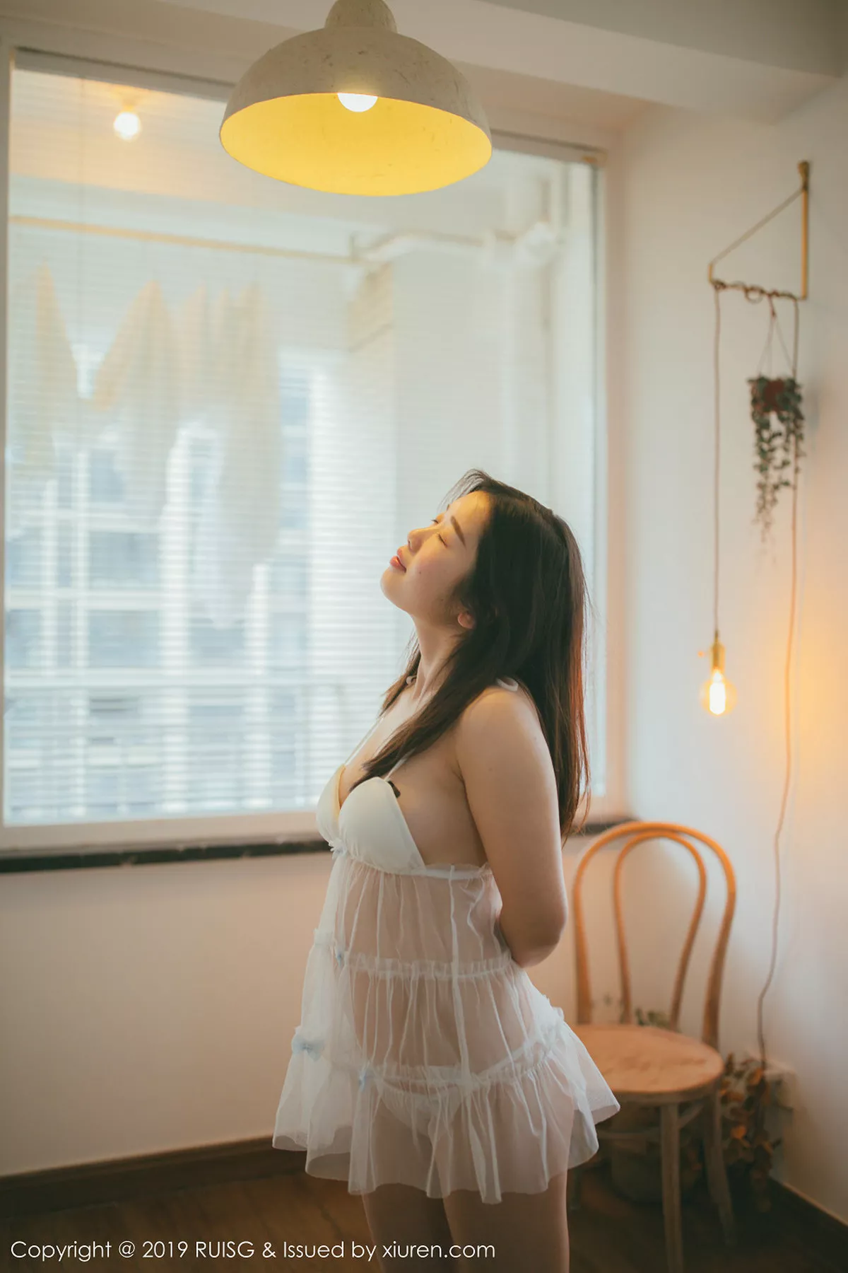 秀人集.com_[RUISG瑞丝馆]Vol.073_嫩模浪漫果味居家私房薄纱透视内衣秀完美身材诱惑写真35P