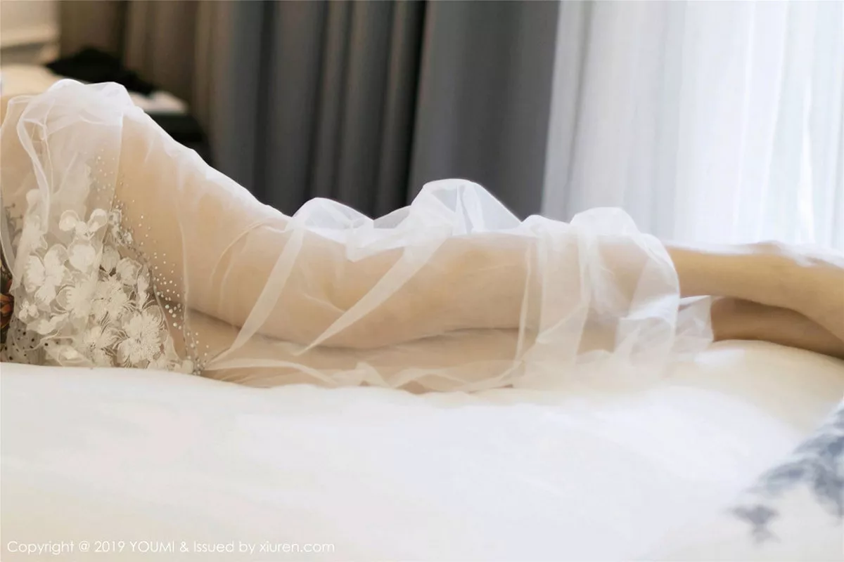 秀人集.com_[YouMi尤蜜荟]Vol.331_女神黄乐然富国岛旅拍私房三点式内衣秀火辣身材极致诱惑写真60P