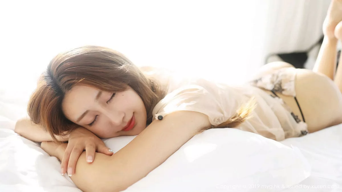 秀人集.com_[MyGirl美媛馆]Vol.375_嫩模奈美nana私房床上薄纱透视内衣配丁字裤惹火诱惑写真63P