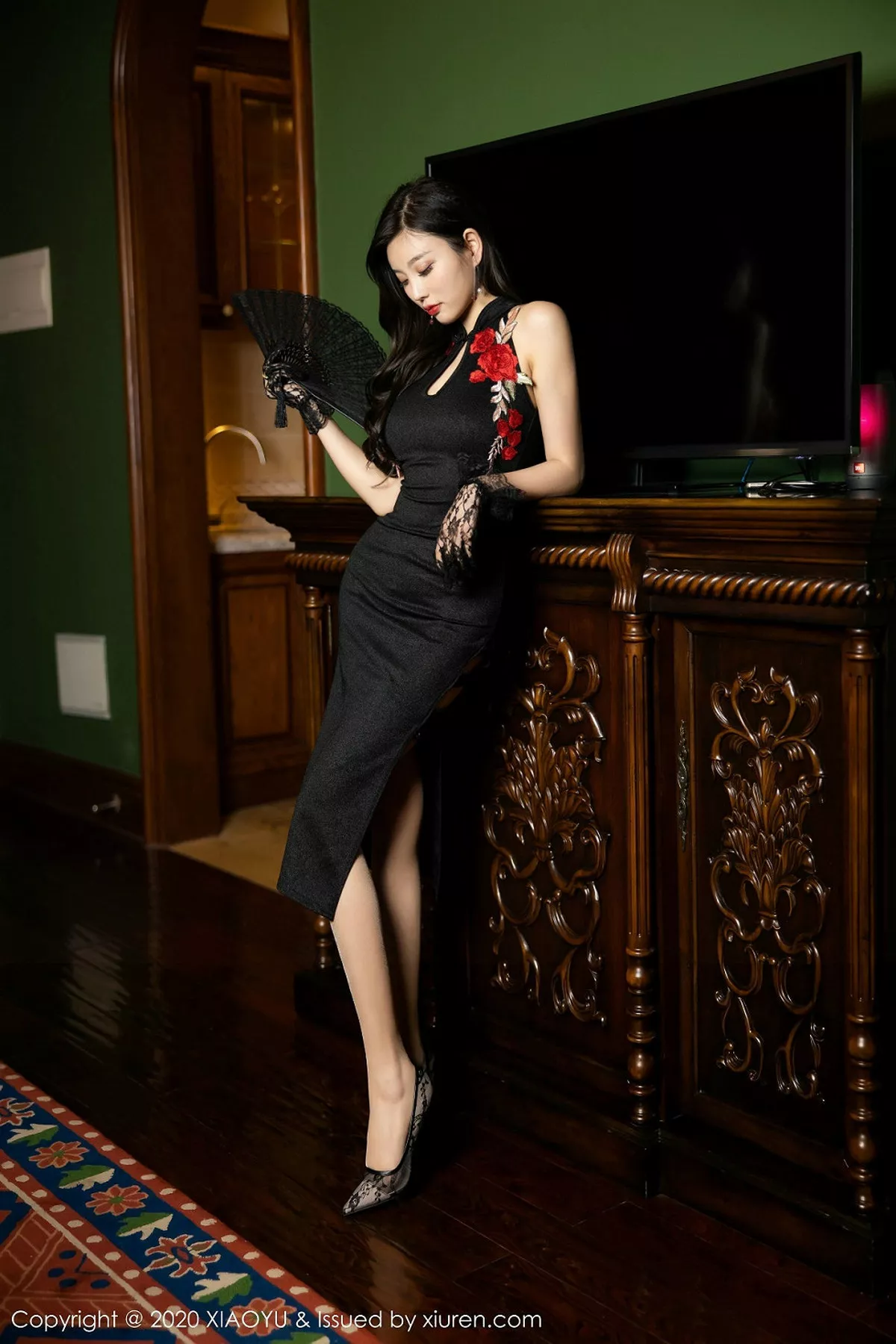 秀人集.com_[XiaoYu画语界]Vol.241_女神杨晨晨sugar私房古韵旗袍全脱露吊带蕾丝袜诱惑写真121P