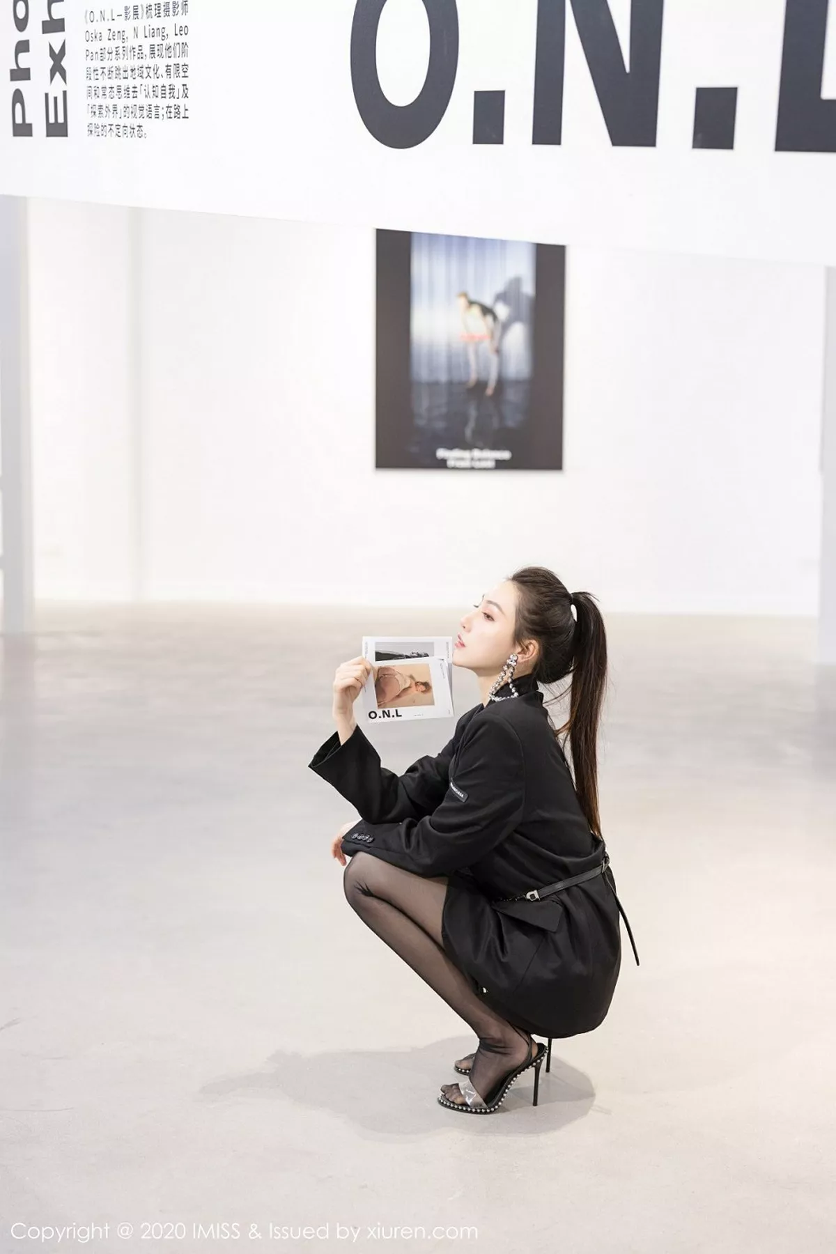 秀人集.com_[IMISS爱蜜社]Vol.443_气质女神Lynn刘奕宁明亮空间拍摄主题高挑身材迷人写真41P
