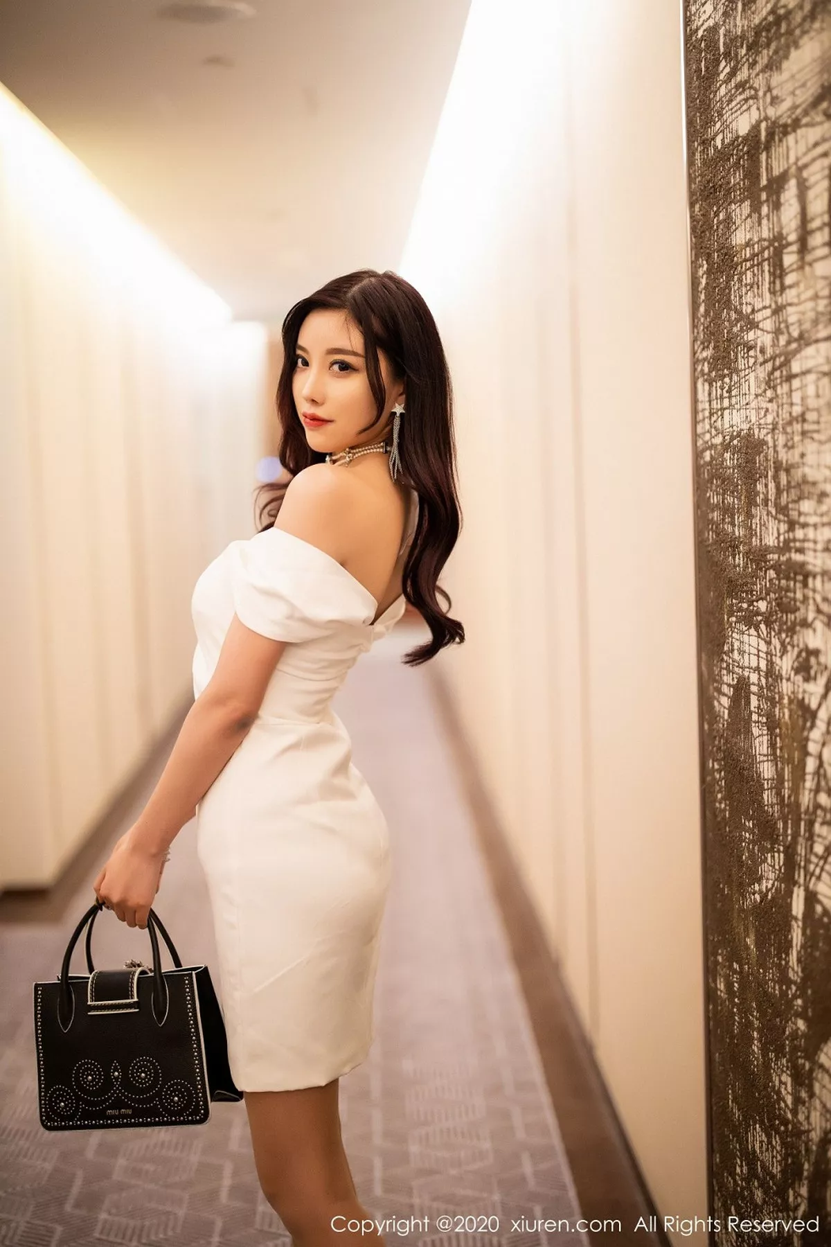 秀人集.com_[XiuRen秀人网]No.2005_女神杨晨晨sugar私房床上性感内衣配超薄肉丝半脱诱惑写真110P