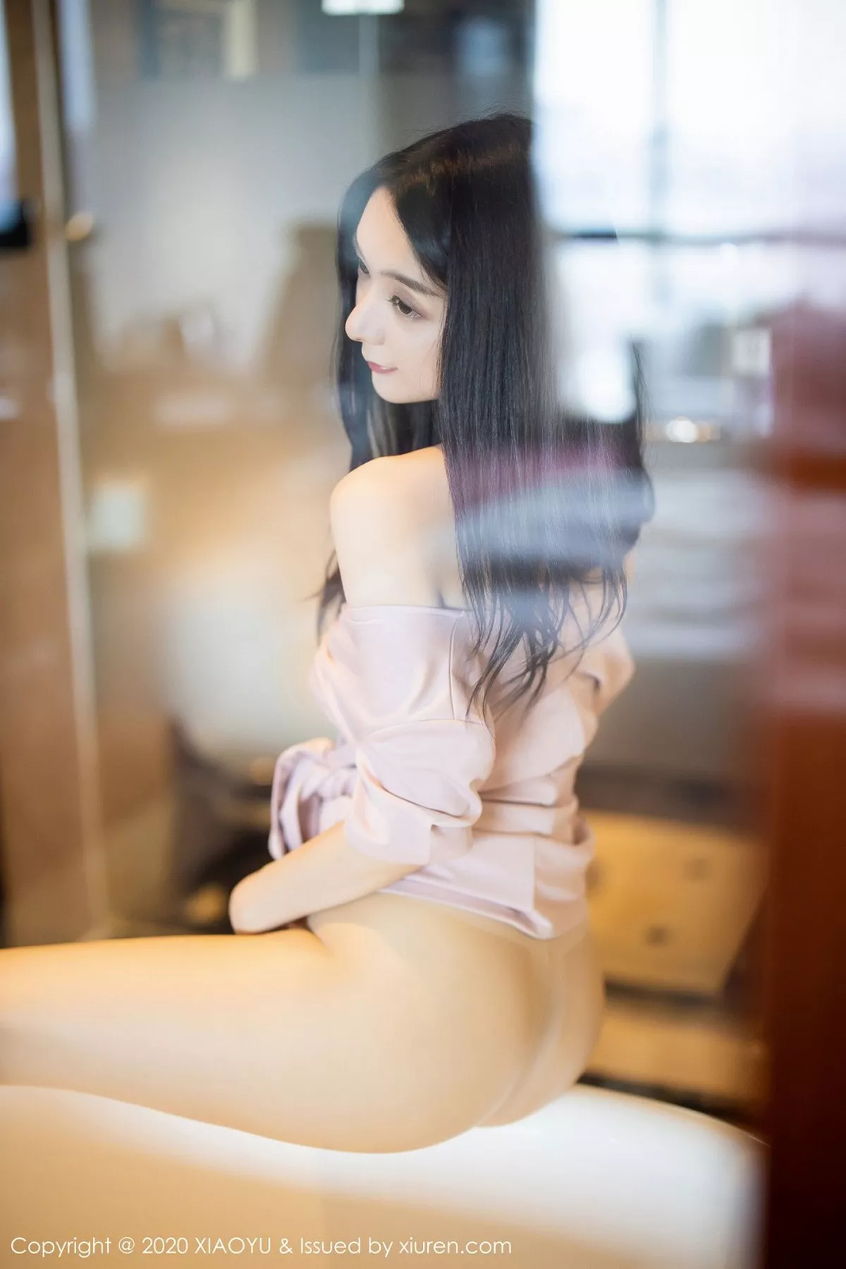 秀人集.com_[XiaoYu画语界]Vol.256_女神Angela小热巴私房玫瑰金吊裙配无内肉丝撩人诱惑写真99P