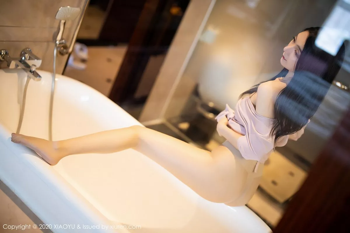 秀人集.com_[XiaoYu画语界]Vol.256_女神Angela小热巴私房玫瑰金吊裙配无内肉丝撩人诱惑写真99P