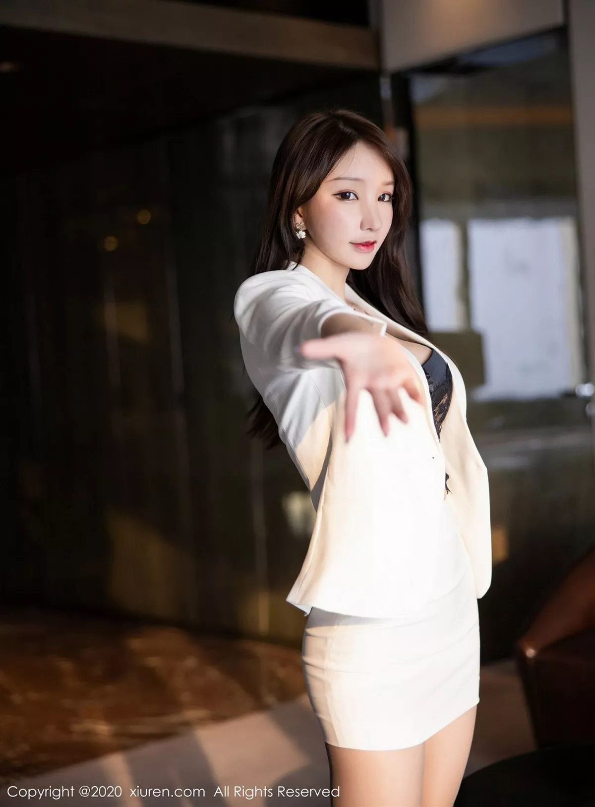 秀人集.com_[XiuRen秀人网]No.2031_女神周于希Sandy霸气女总裁主题性感职业装配镂空内衣诱惑写真52P