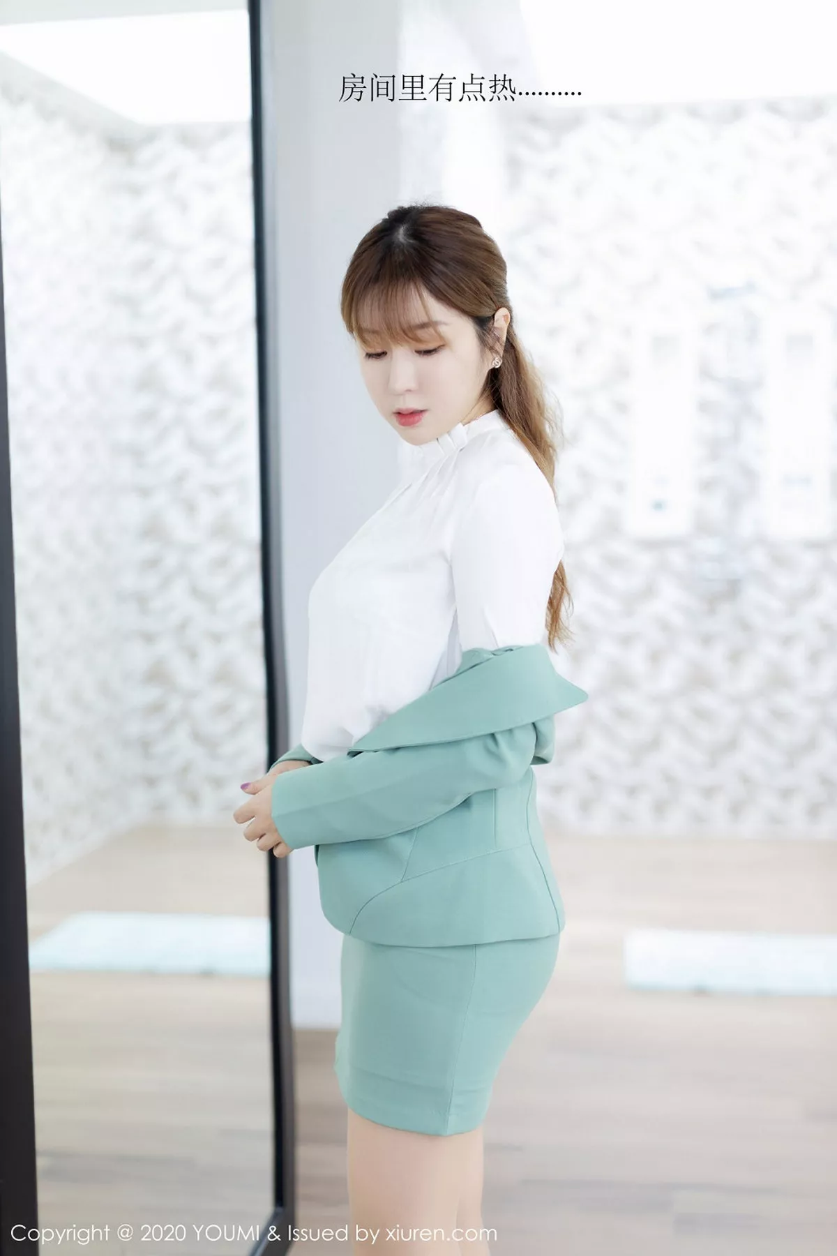 秀人集.com_[YouMi尤蜜荟]Vol.412_女神王雨纯普吉岛旅拍女管家剧情全裸上身露豪乳诱惑写真112P