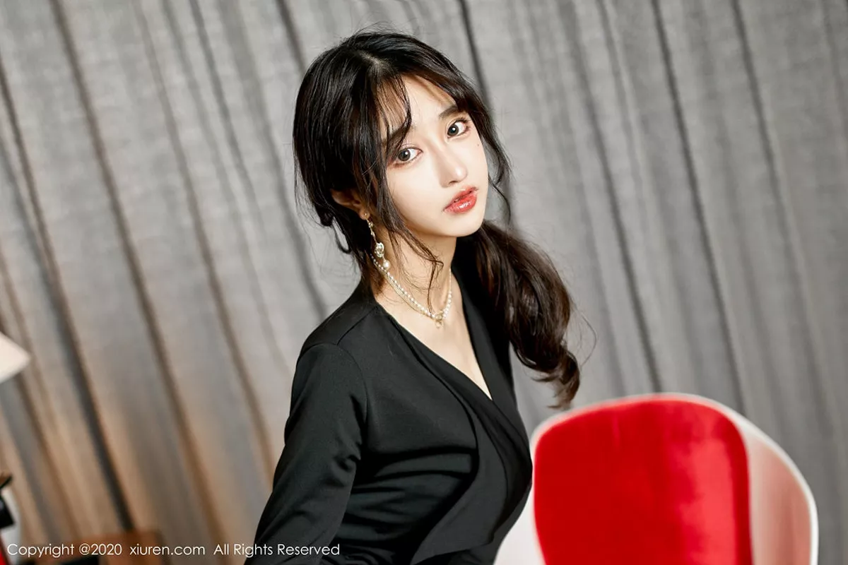 秀人集.com_[XiuRen秀人网]No.1970_嫩模Betty林子欣私房中国红内衣主题秀完美身材妩媚诱惑写真87P