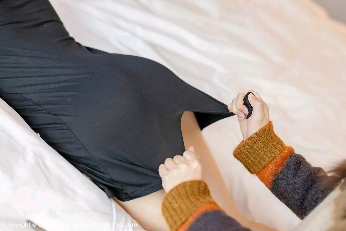 秀人集.com_[YouMi尤蜜荟]Vol.429_女神周于希Sandy《束缚の爱》主题真空吊带连身裙撩人诱惑写真115P