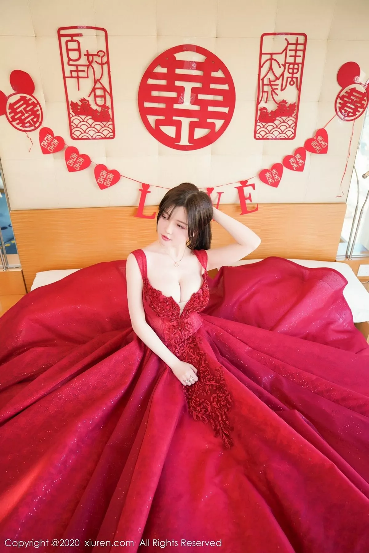 秀人集.com_[XiuRen秀人网]No.2058_女神糯美子Mini私房新娘主题情趣内衣露丰乳肥臀极致诱惑写真116P