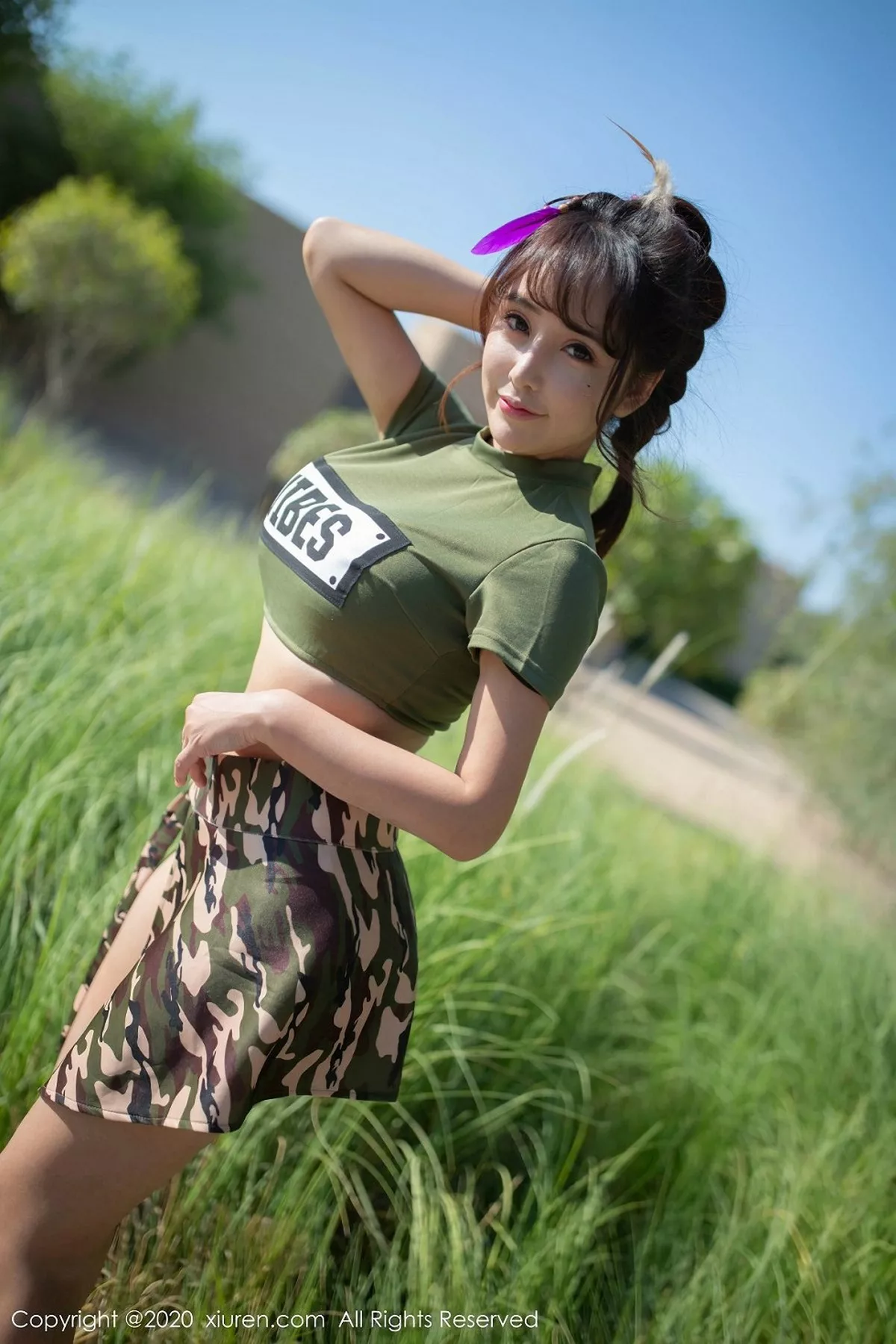 秀人集.com_[XiuRen秀人网]No.2070_嫩模陶喜乐_lele东欧旅拍室外半脱短裙露蕾丝内裤翘臀诱惑写真91P