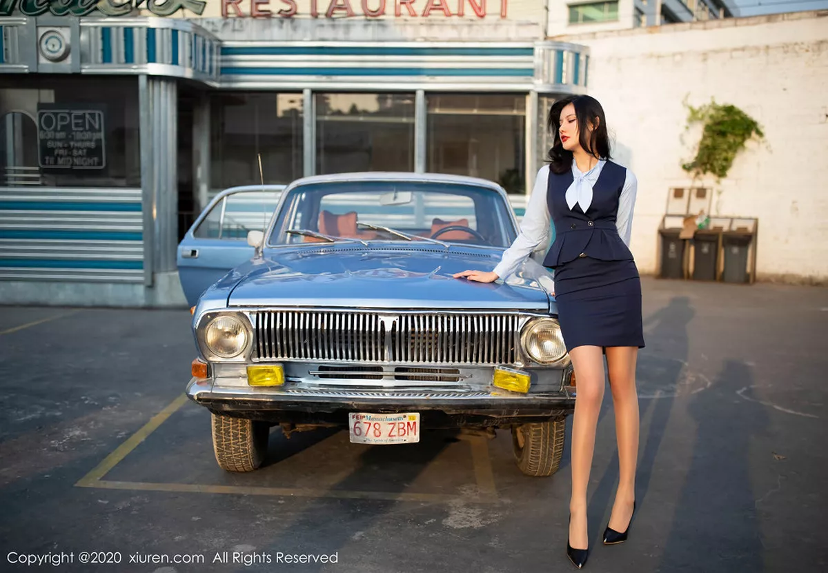 秀人集.com_[XiuRen秀人网]No.1979_嫩模就是阿朱啊餐厅经理主题超薄无内肉丝秀翘臀惹火诱惑写真87P