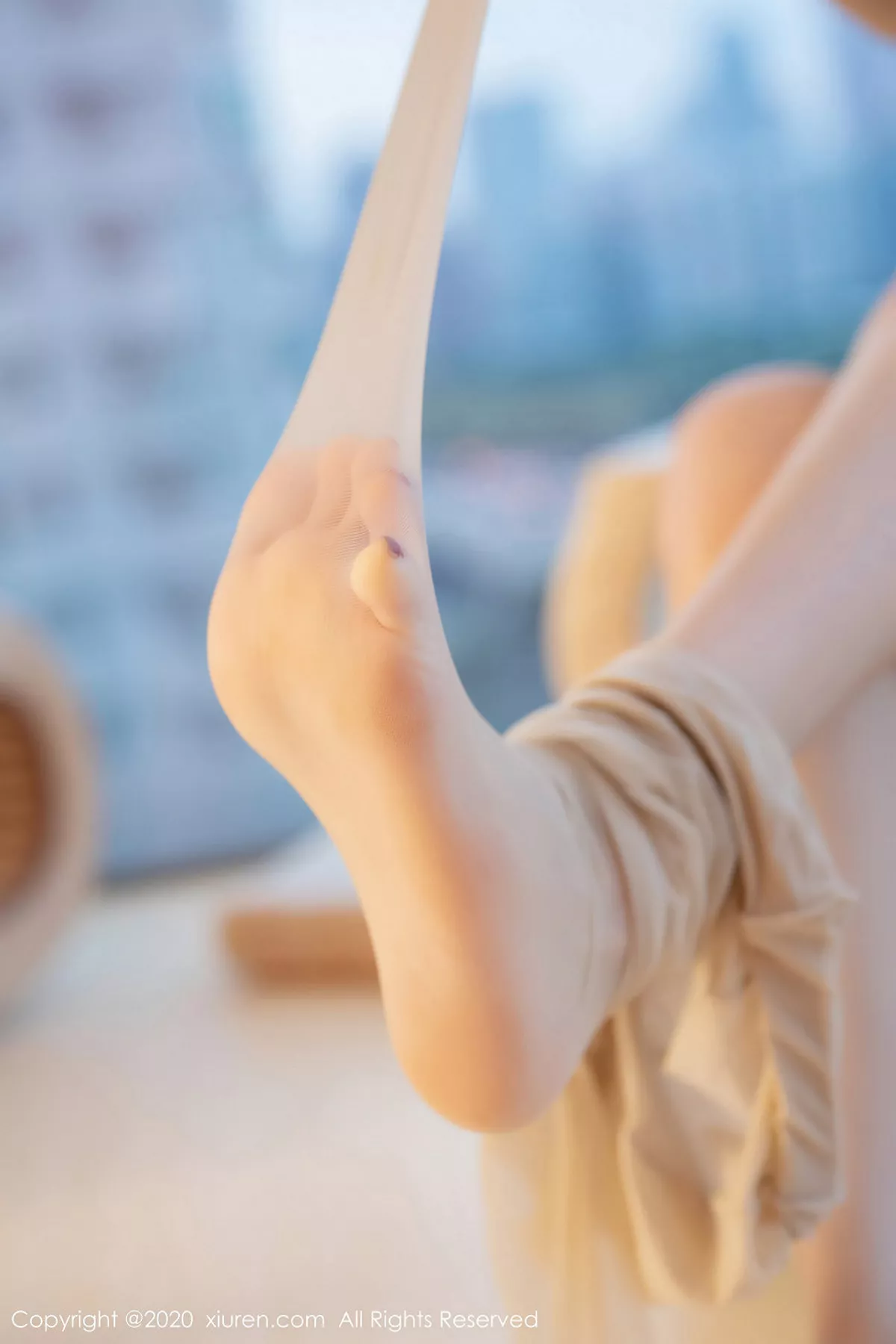 秀人集.com_[XiuRen秀人网]No.1984_女神Lavinia肉肉私房抹胸短裙配肉丝袜+性感内衣完美诱惑写真53P