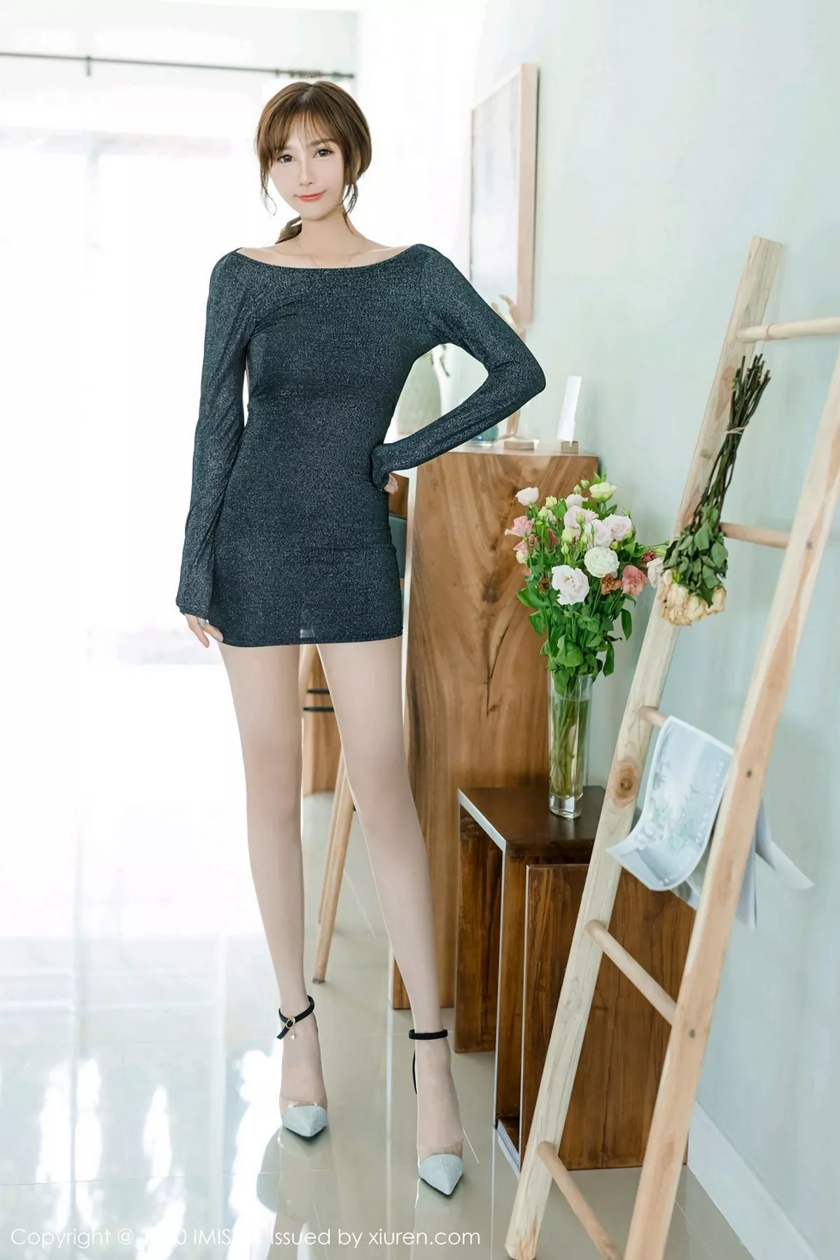 秀人集.com_[IMISS爱蜜社]Vol.455_气质女神Lavinia泰国清迈旅拍私房黑色内衣完美诱惑写真46P