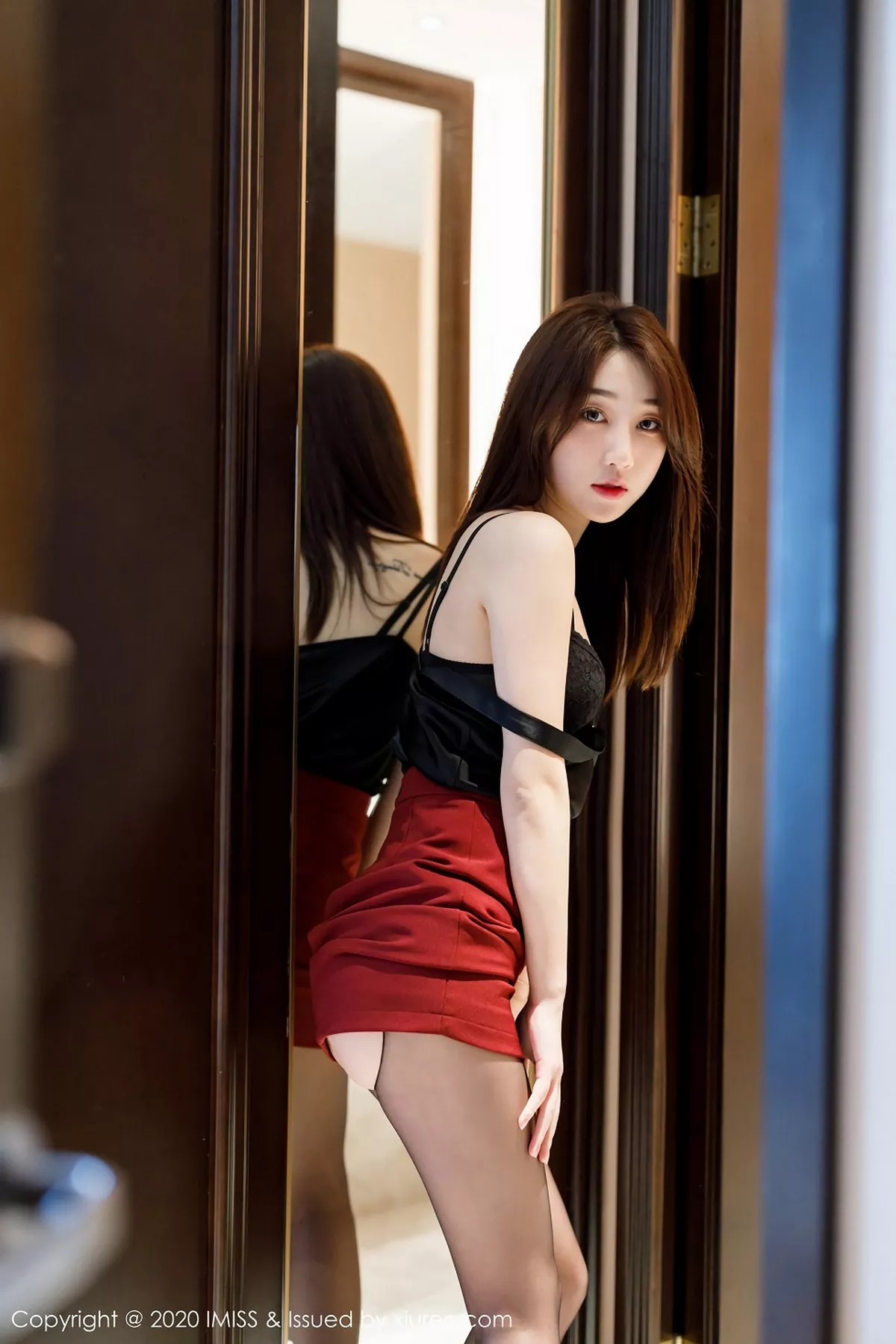 秀人集.com_[IMISS爱蜜社]Vol.459_嫩模九月生私房性感黑色内衣配开档黑丝裤袜撩人诱惑写真80P