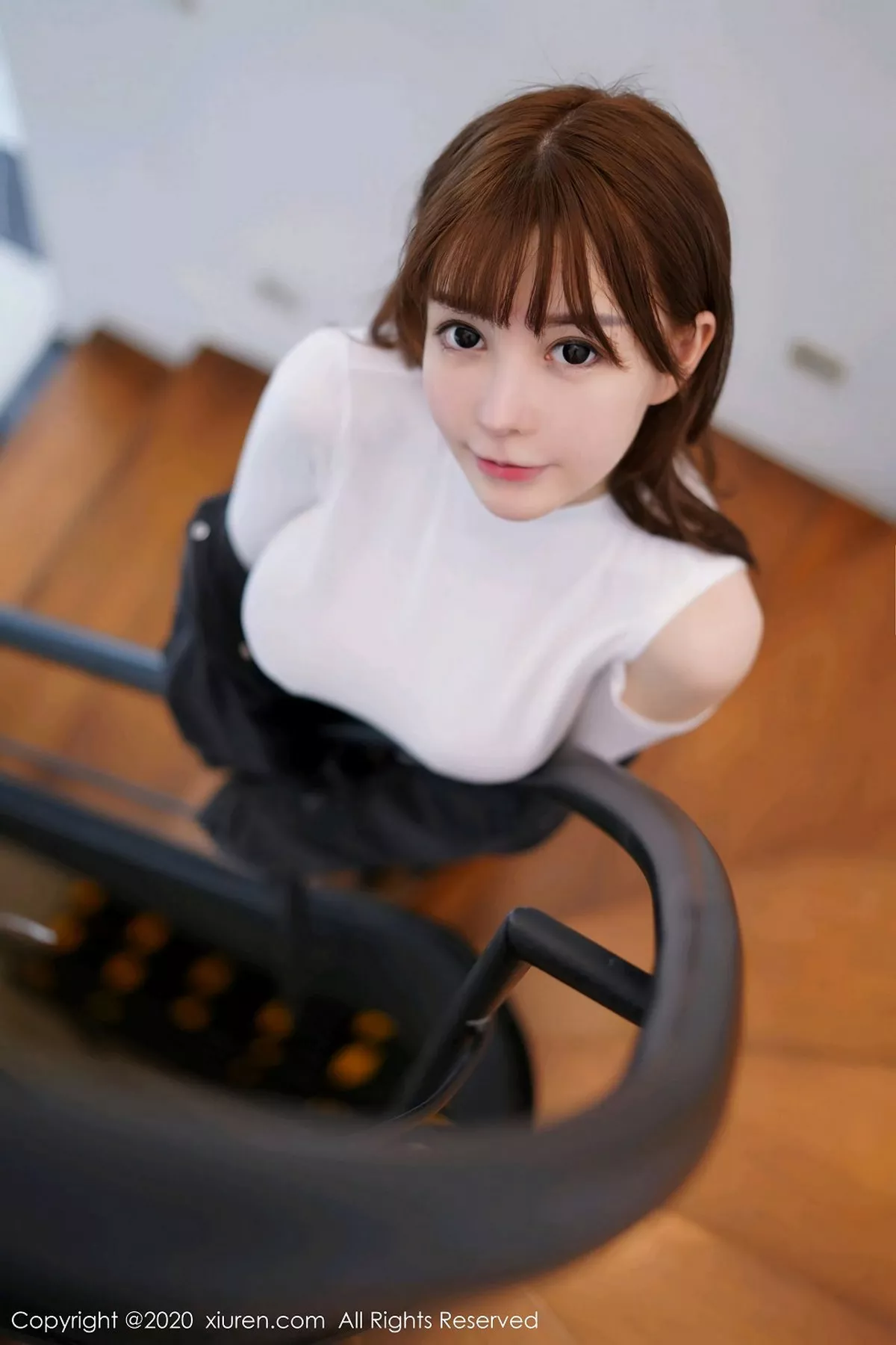 秀人集.com_[XiuRen秀人网]No.2147_嫩模UU酱户外脱黑色外套露魔鬼身材童颜巨乳完美诱惑写真83P