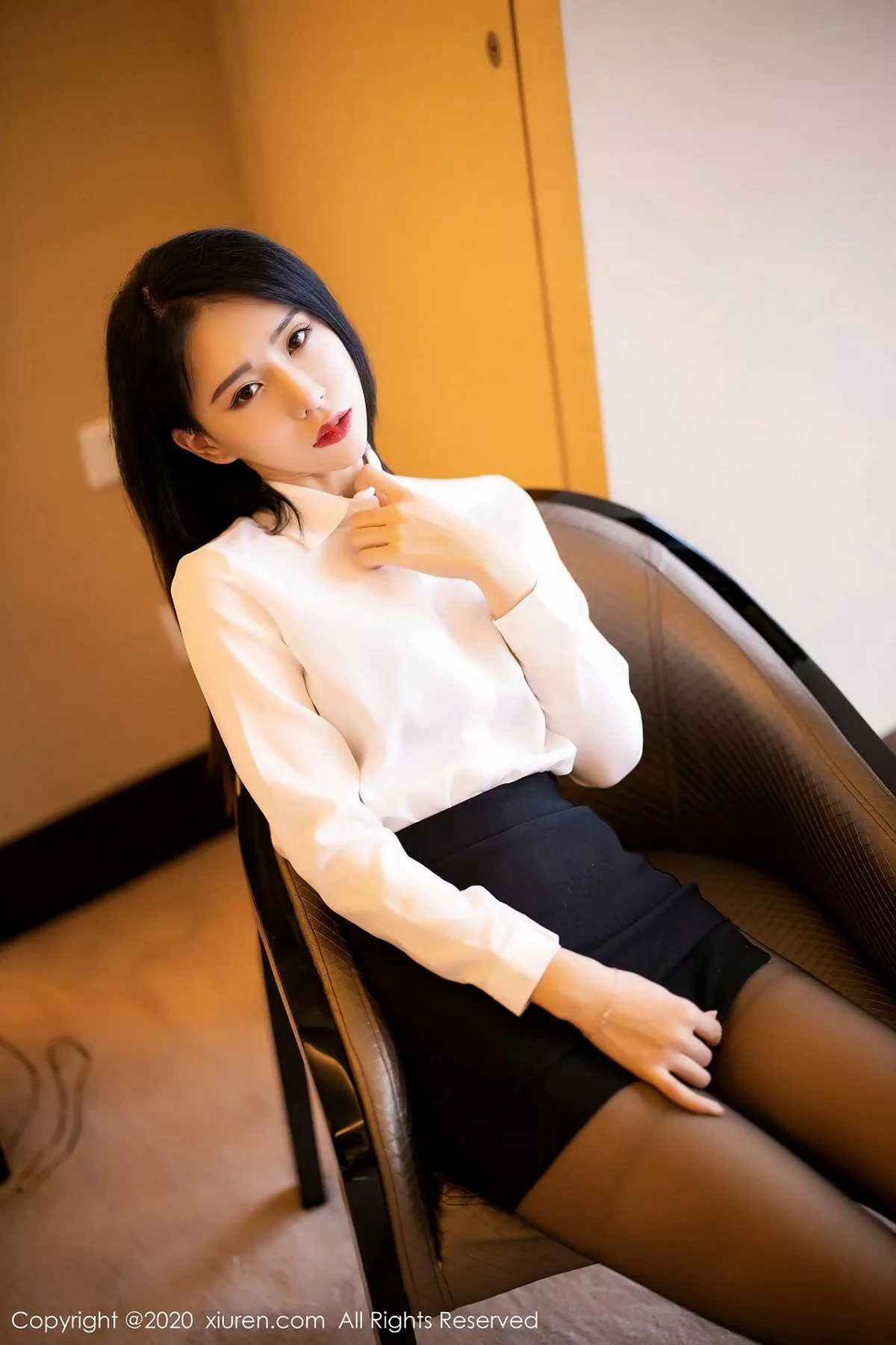 秀人集.com_[XiuRen秀人网]No.2148_嫩模BABY_柒私房白衬衫秘书装半脱露无内黑丝裤袜撩人诱惑写真90P