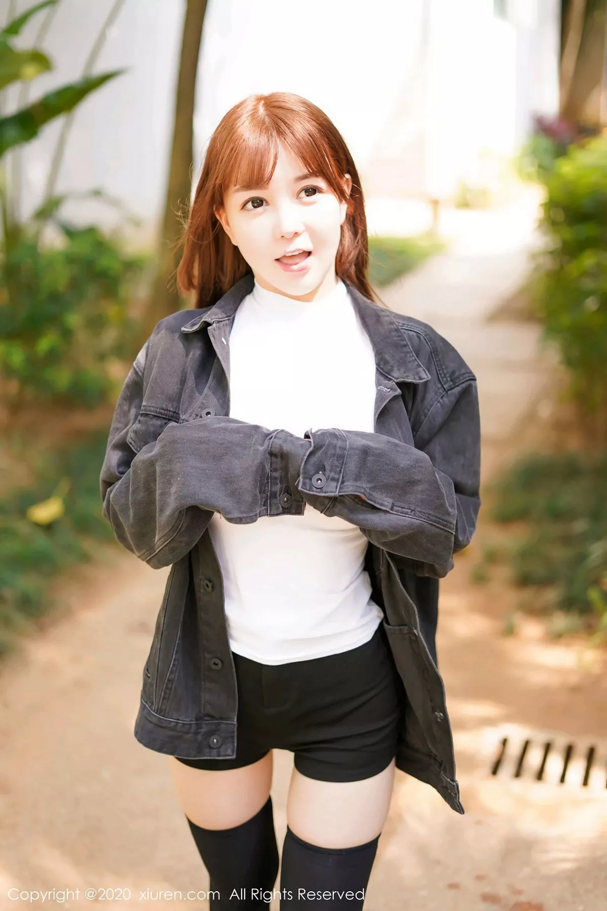 秀人集.com_[XiuRen秀人网]No.2147_嫩模UU酱户外脱黑色外套露魔鬼身材童颜巨乳完美诱惑写真83P