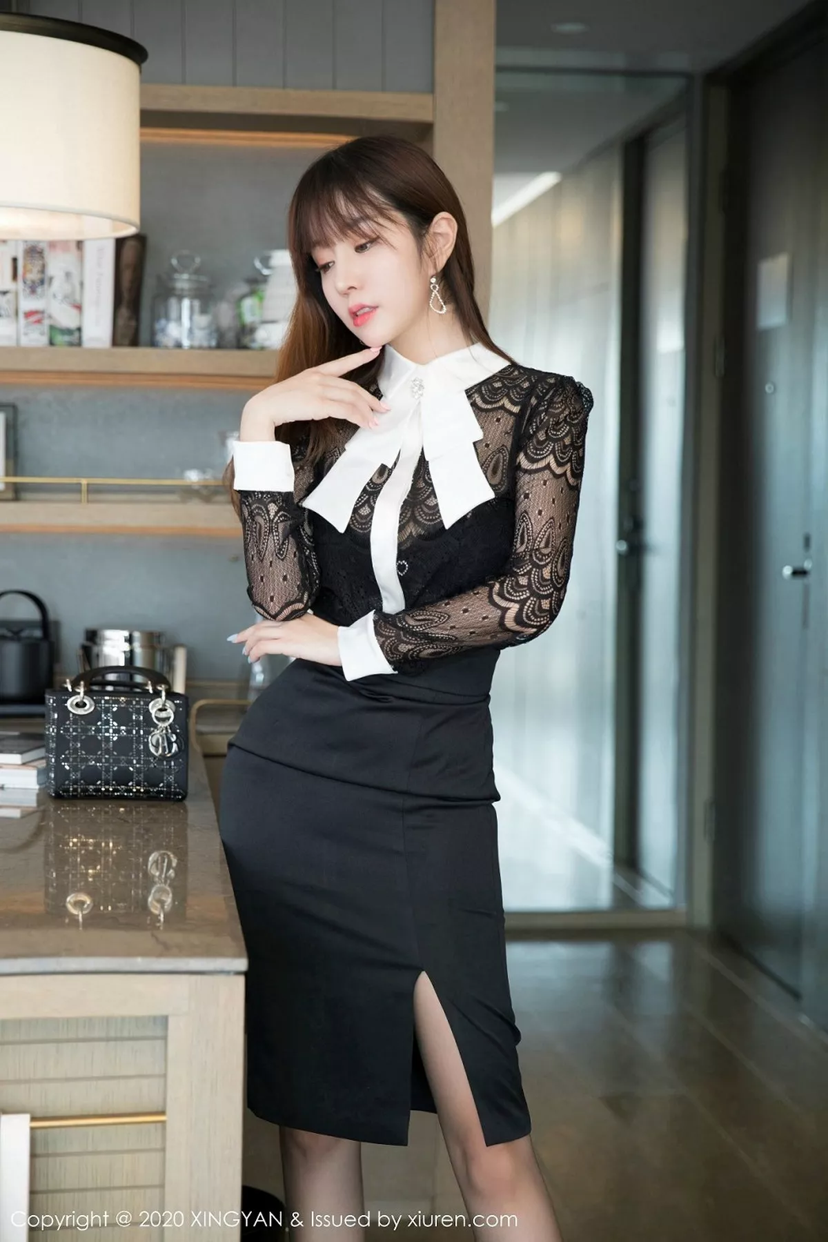 秀人集.com_[XINGYAN星颜社]VOL.134_女神王雨纯私房黑色职业装半脱露透视内裤秀翘臀诱惑写真66P