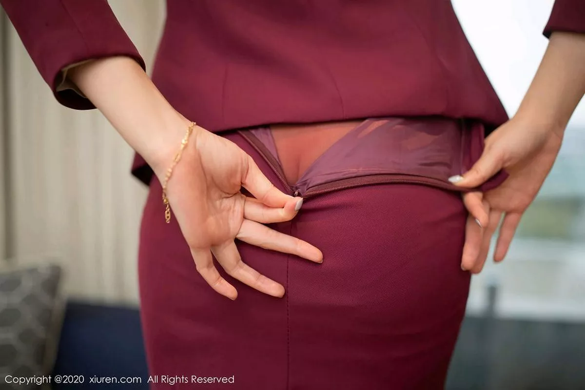 秀人集.com_[XiuRen秀人网]No.2161_嫩模安然Maleah空乘制服主题私房床上半脱露红色内衣完美诱惑写真86P