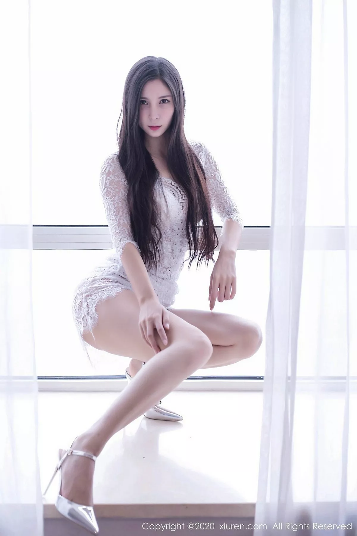 秀人集.com_[XiuRen秀人网]No.2092_嫩模小蛮腰lvy私房红色比基尼+白色缕空蕾丝内衣完美诱惑写真65P