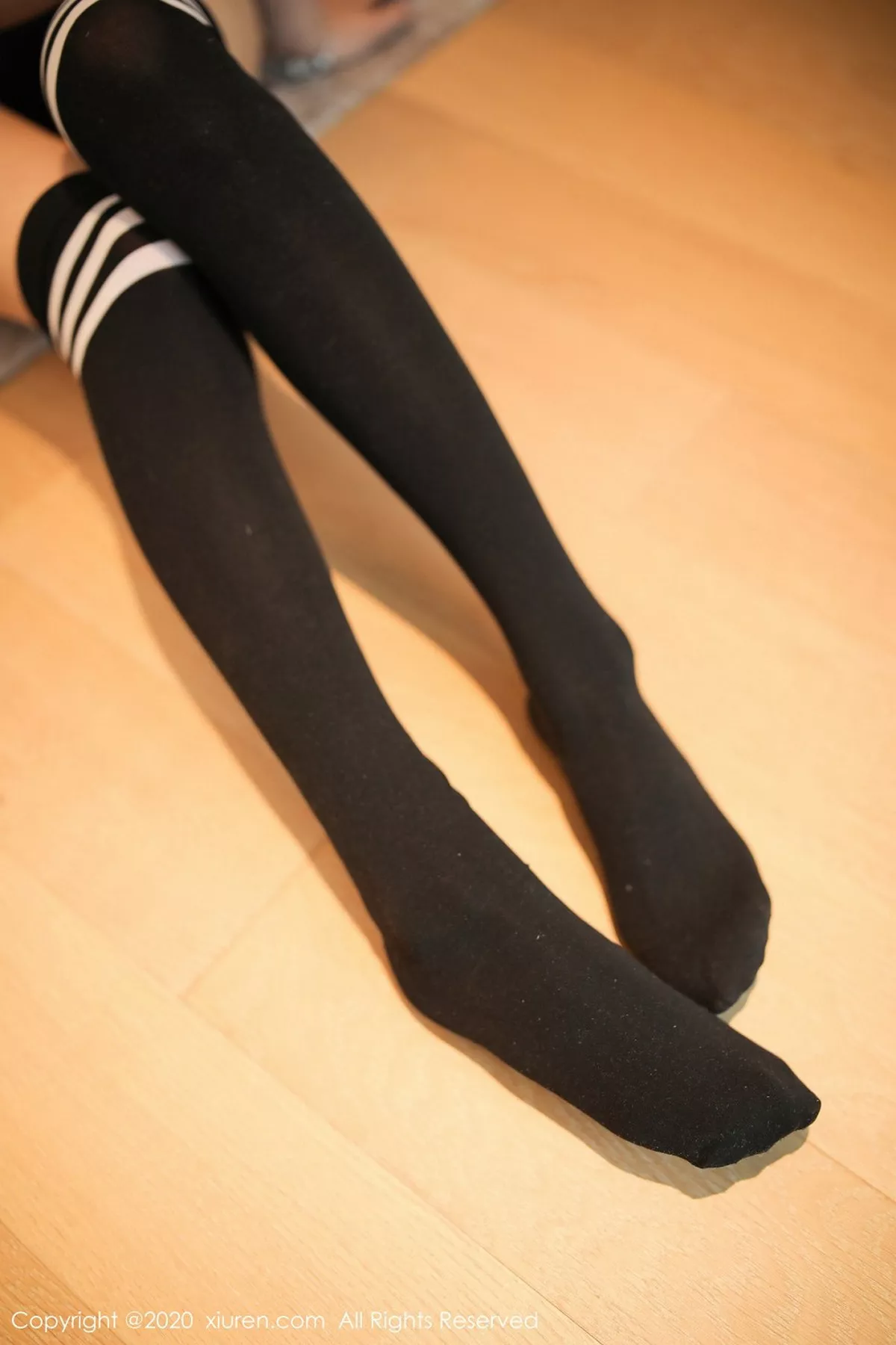 秀人集.com_[XiuRen秀人网]No.2102_嫩模Bonnie周熙私房性感半截内衣配黑色腿袜半脱露豪乳诱惑写真69P