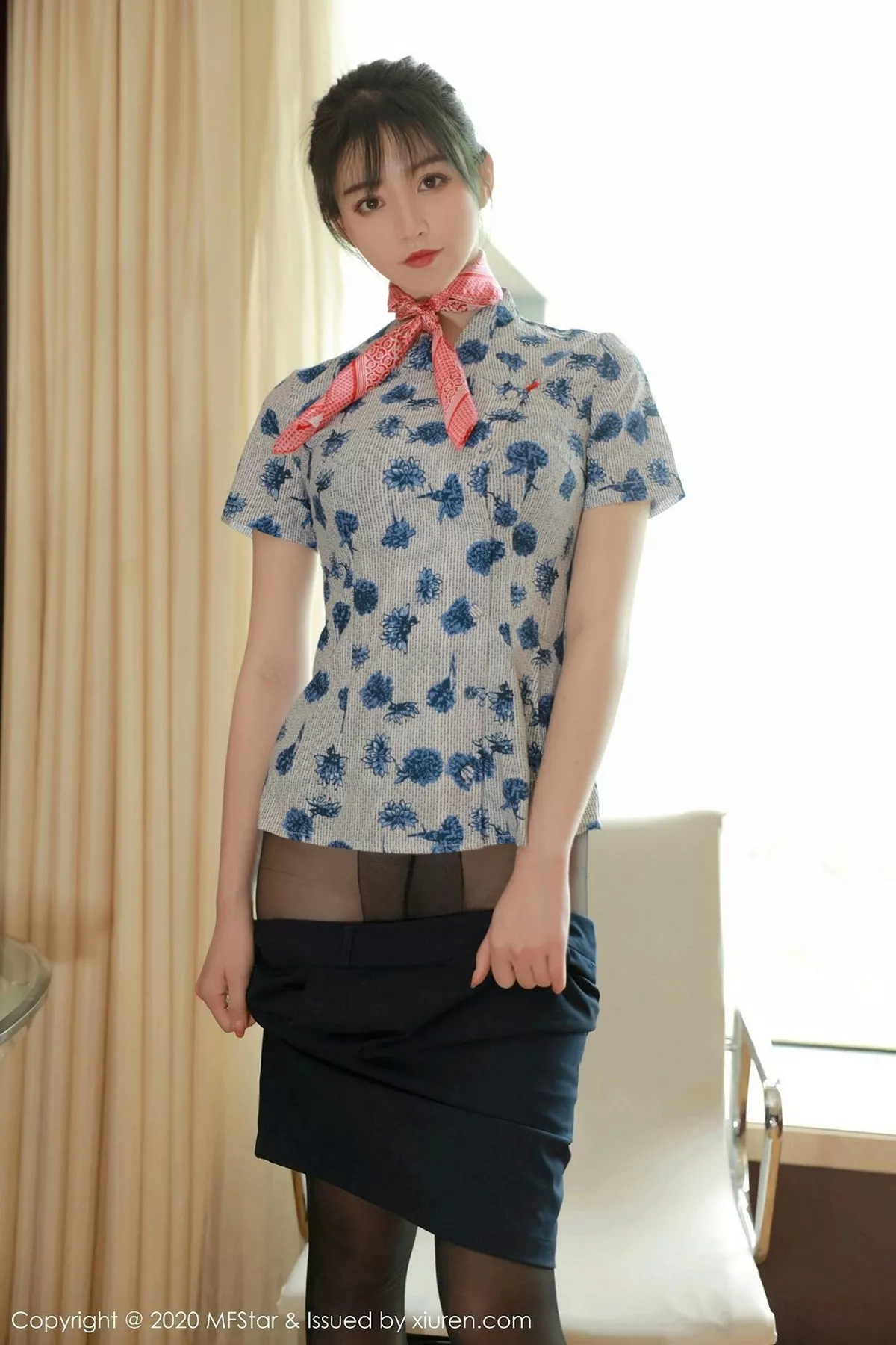 秀人集.com_[MFStar模范学院]Vol.317_嫩模yoo优优私房空乘制服配无内黑丝裤袜撩人诱惑写真47P