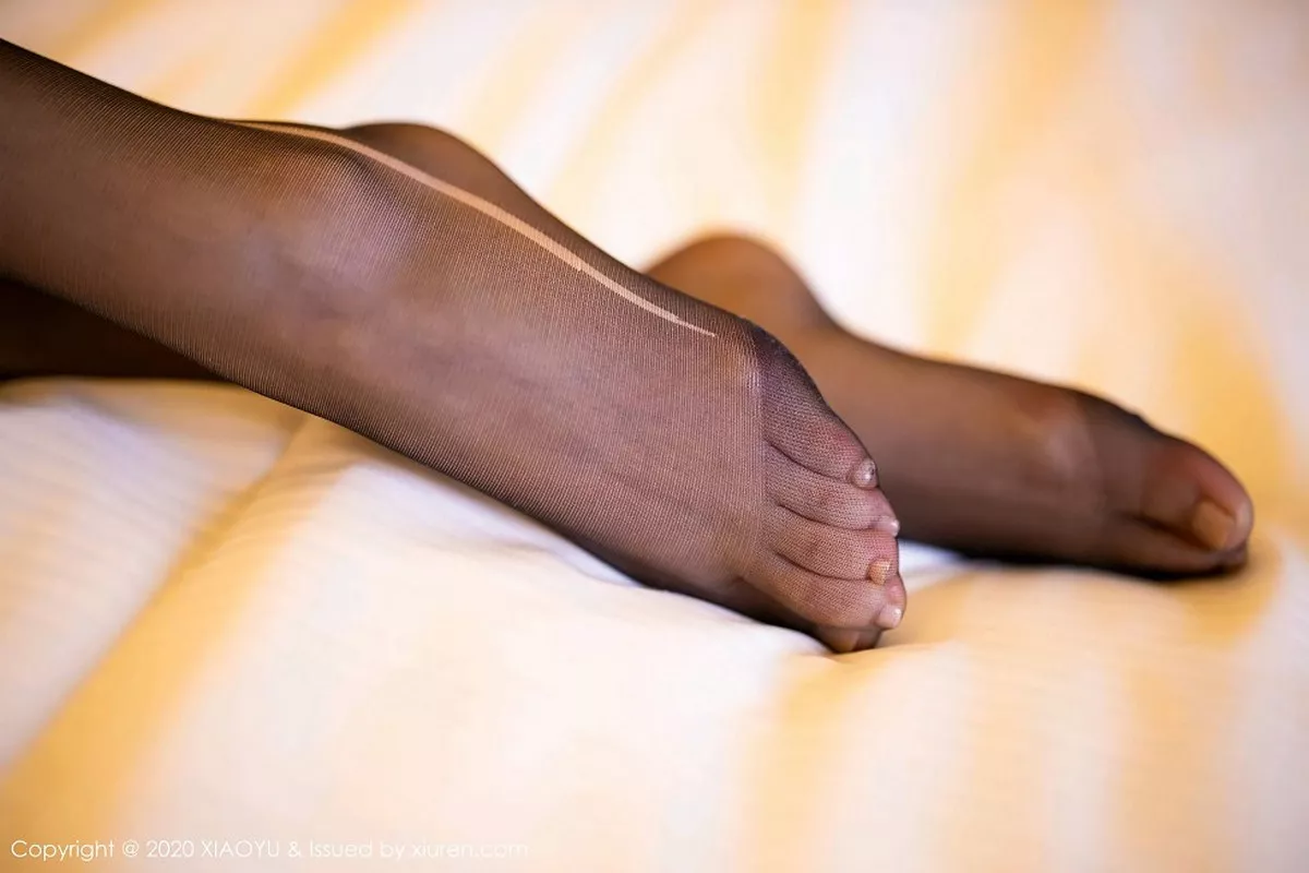 秀人集.com_[XiaoYu画语界]Vol.297_嫩模夏小雅私房黑色皮质连身裙配黑丝袜极致魅惑写真68P