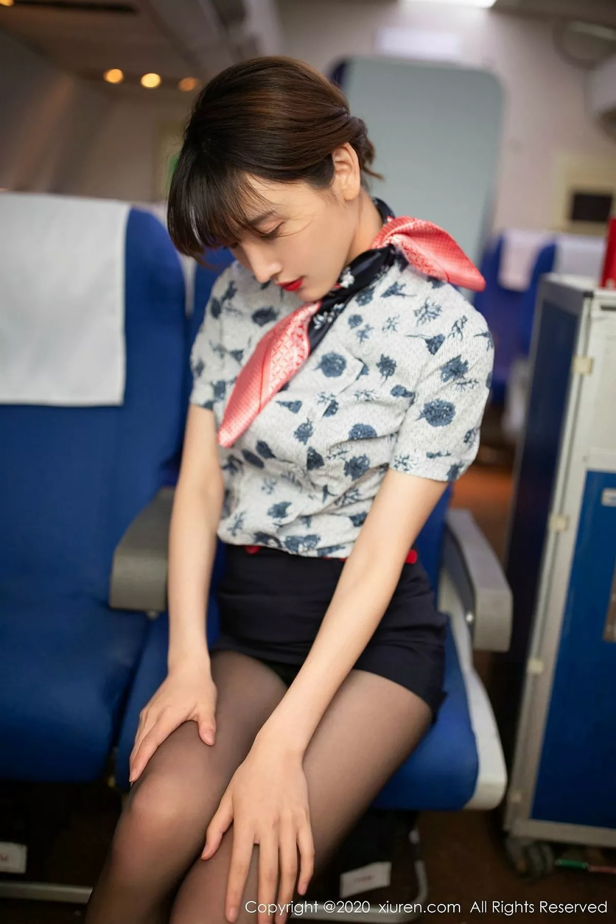 秀人集.com_[XiuRen秀人网]No.2206_嫩模陆萱萱夜班空姐主题性感黑色内衣配超薄黑丝极致魅惑写真92P