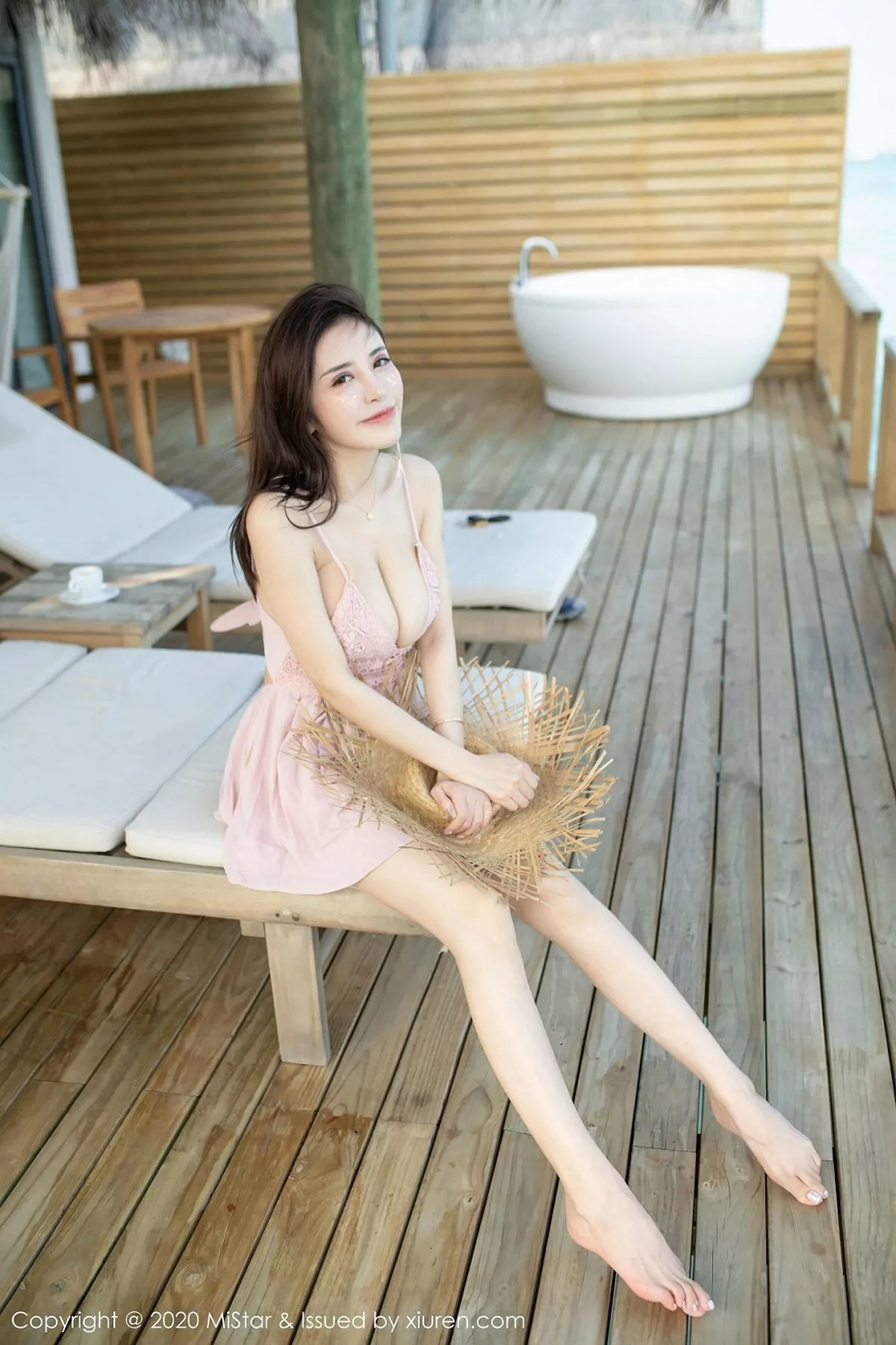 秀人集.com_[MiStar魅妍社]Vol.324_女神陈思琪Art马尔代夫旅拍沙滩性感比基尼完美诱惑写真43P