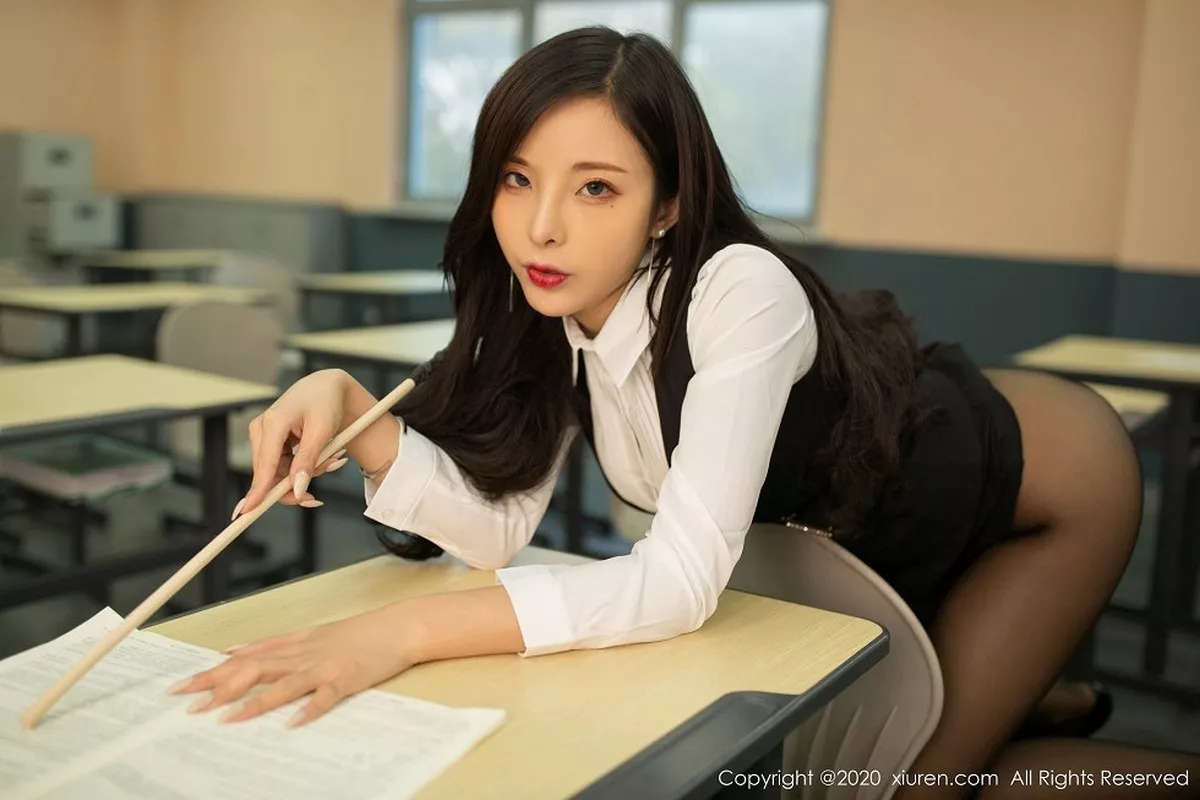 秀人集.com_[XiuRen秀人网]No.2172_嫩模陈小喵女教师主题红色内衣配无内黑丝裤袜极致诱惑写真92P