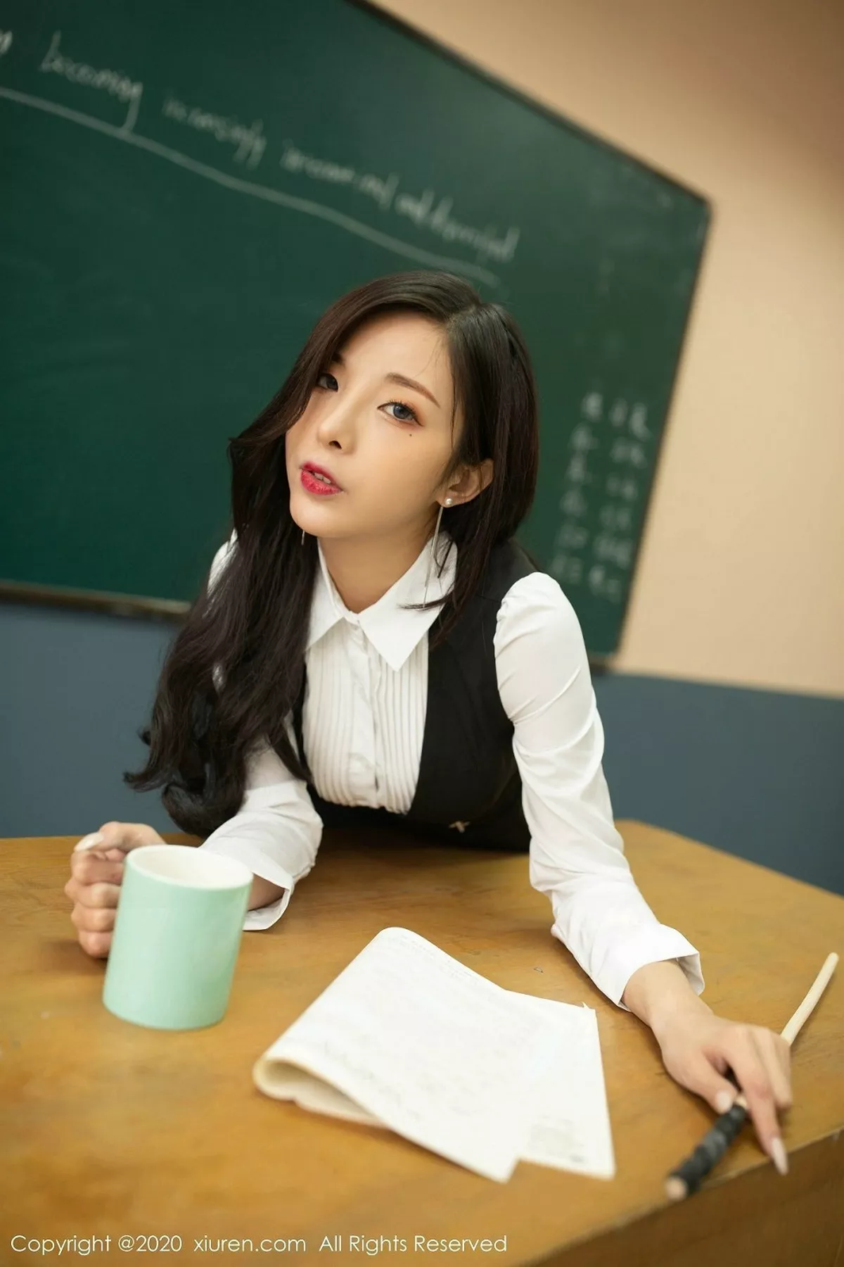 秀人集.com_[XiuRen秀人网]No.2172_嫩模陈小喵女教师主题红色内衣配无内黑丝裤袜极致诱惑写真92P