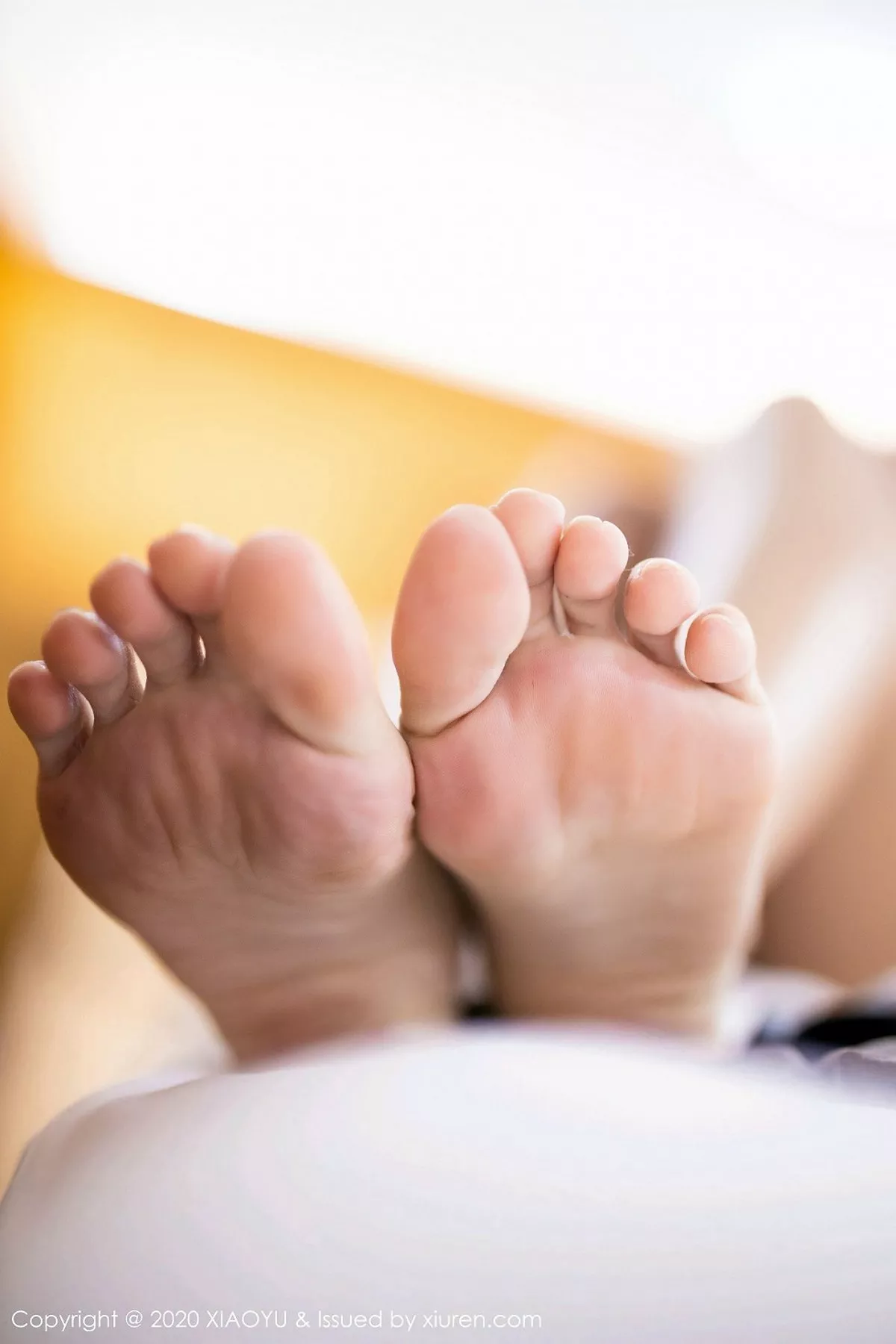 秀人集.com_[XiaoYu画语界]Vol.294_女神Carry私房花色旗袍配肉丝袜半脱露性感内衣诱惑写真72P