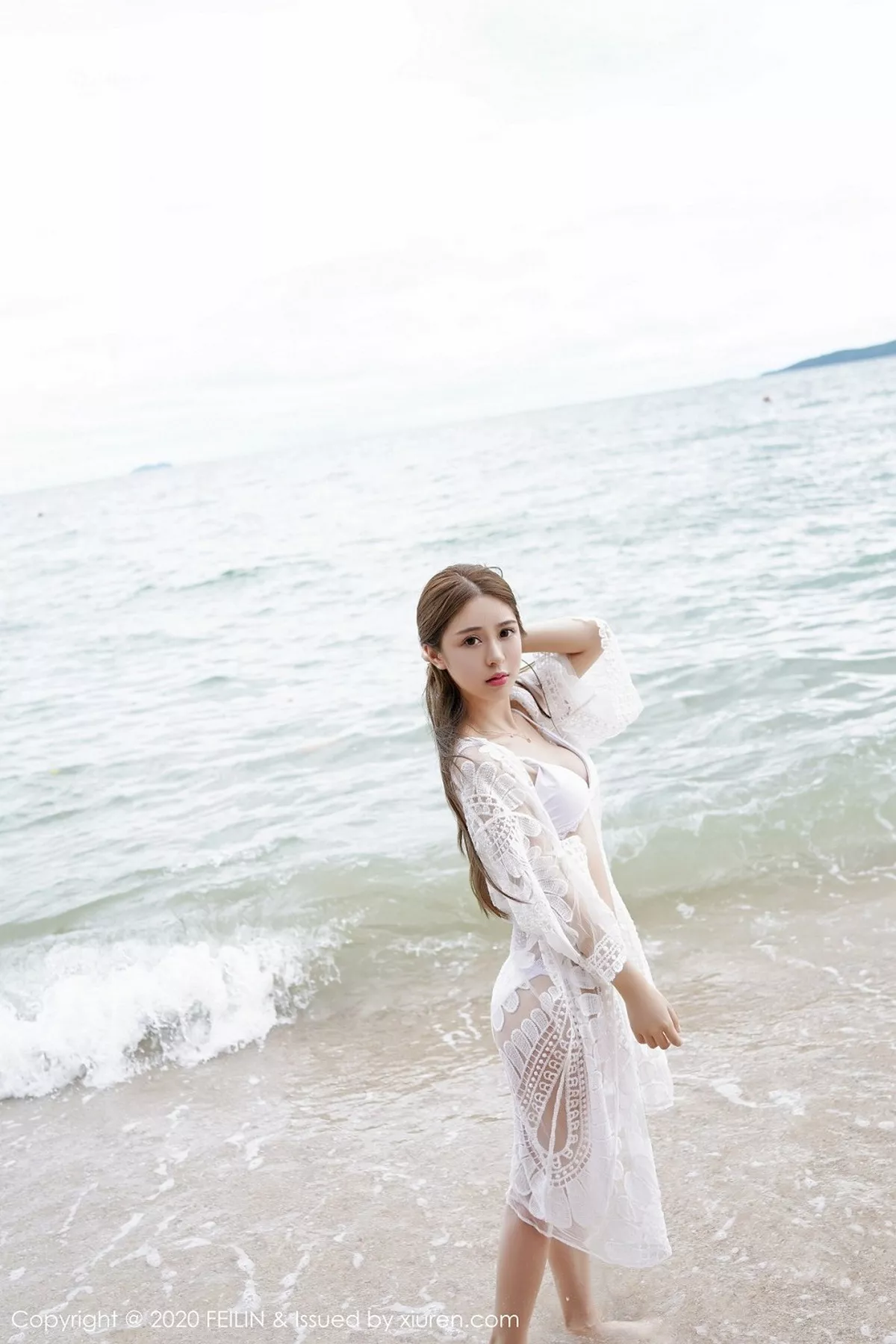 秀人集.com_[FeiLin嗲囡囡]VOL.234_嫩模luna张静燕沙滩黄色比基尼+泳池白色比基尼诱惑写真104P