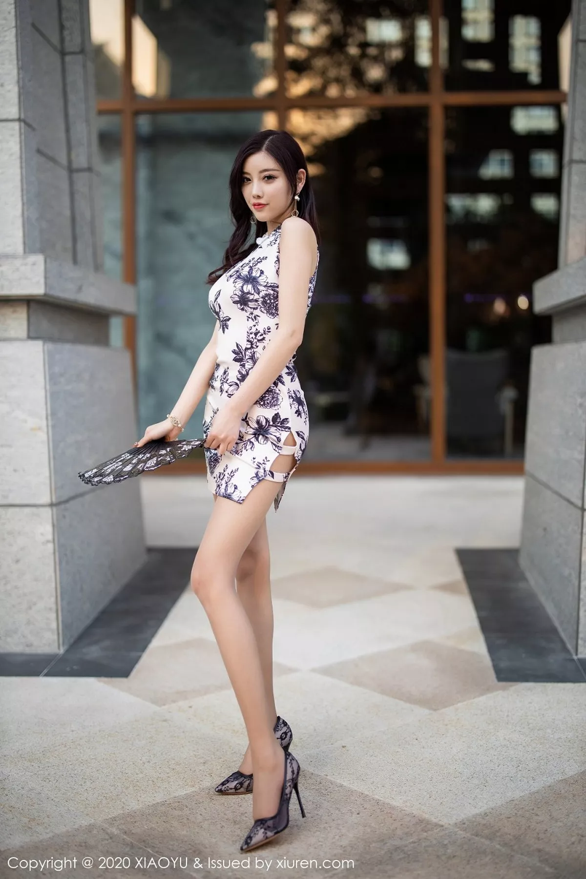 秀人集.com_[XiaoYu画语界]Vol.318_女神杨晨晨sugar素雅旗袍装配肉丝裤袜秀迷人身材性感写真98P