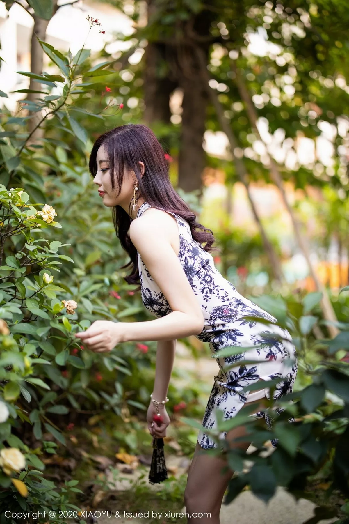 秀人集.com_[XiaoYu画语界]Vol.318_女神杨晨晨sugar素雅旗袍装配肉丝裤袜秀迷人身材性感写真98P