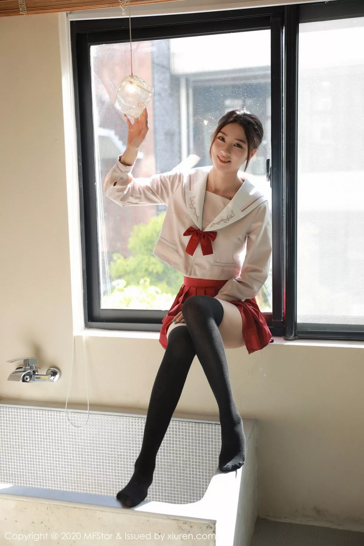 秀人集.com_[MFStar模范学院]Vol.340_嫩模方子萱私房经典JK制服主题红短裙配黑丝袜性感写真61P