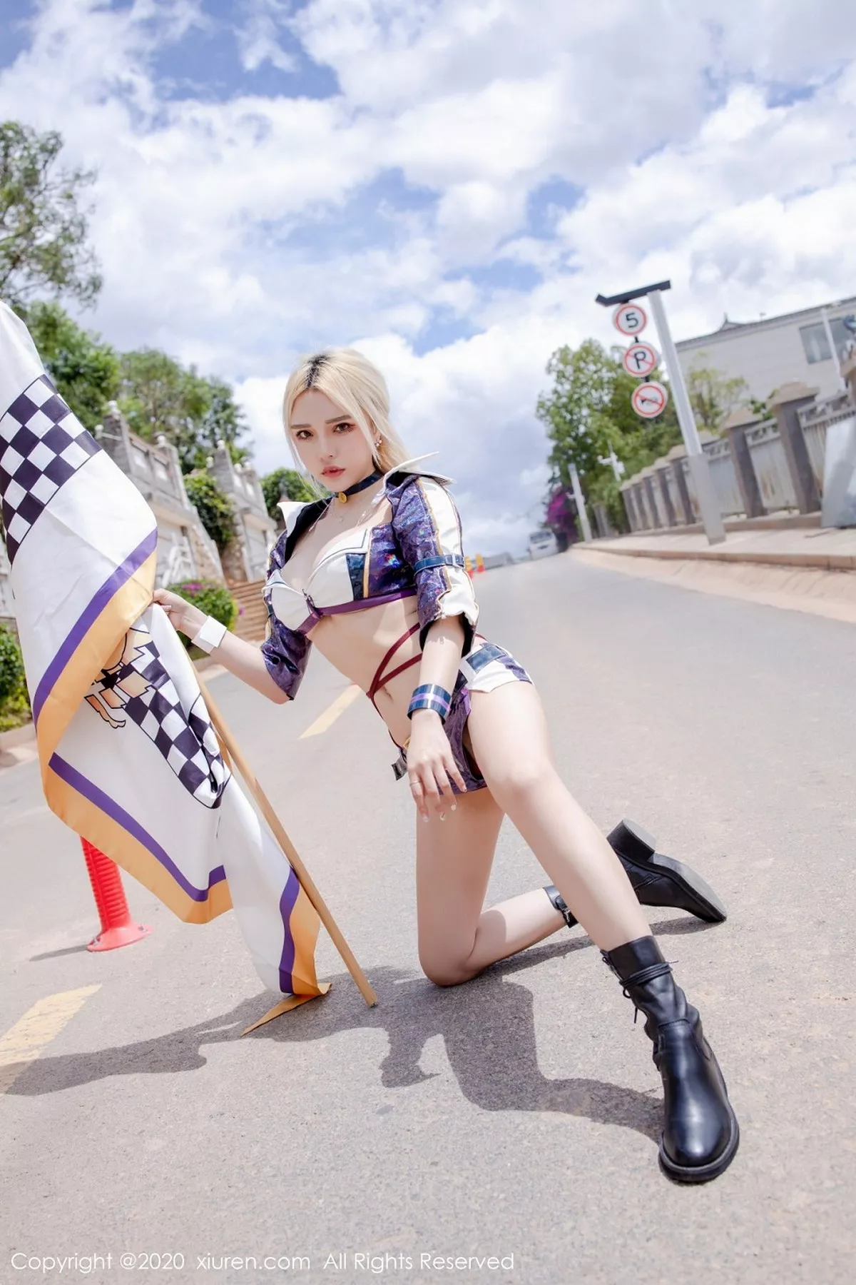 秀人集.com_[XiuRen秀人网]No.2308_嫩模淼淼小姐姐呀室外赛车女郎主题半脱制服露红色内衣诱惑写真36P