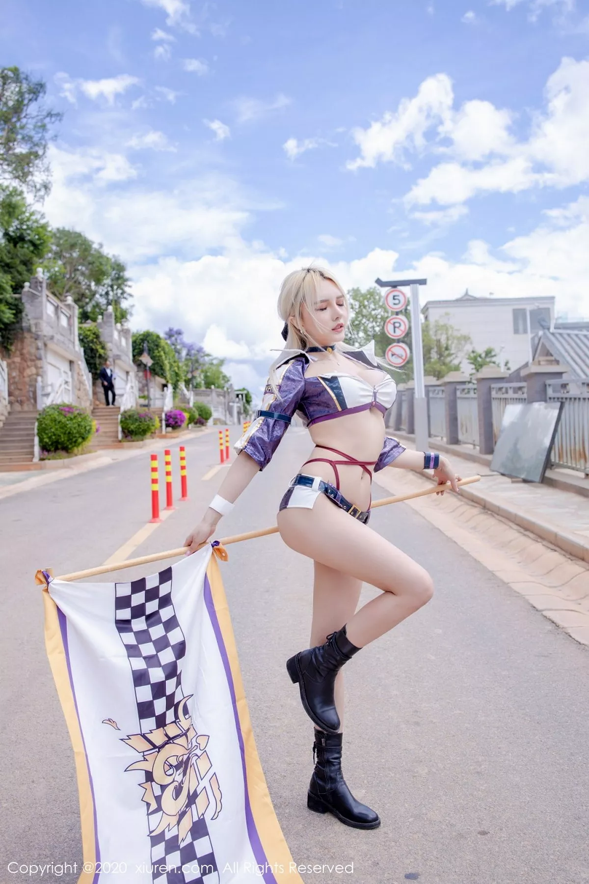 秀人集.com_[XiuRen秀人网]No.2308_嫩模淼淼小姐姐呀室外赛车女郎主题半脱制服露红色内衣诱惑写真36P