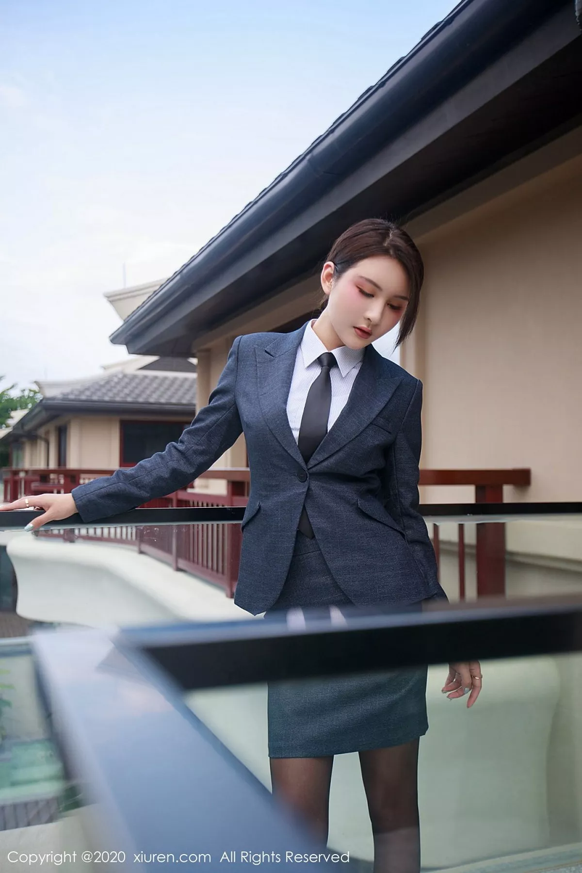 秀人集.com_[XiuRen秀人网]No.2309_嫩模Emily顾奈奈心愿旅拍职场秘书制服主题超薄黑丝裤袜魅惑写真81P