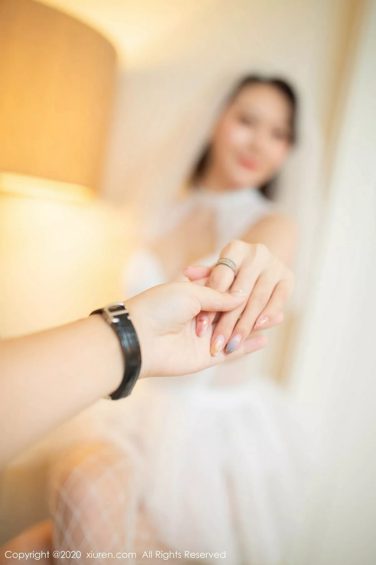 秀人集.com_[XiuRen秀人网]No.2328_气质女神艺轩唯美曼妙婚纱主题私房床上吊带白丝渔网诱惑写真76P