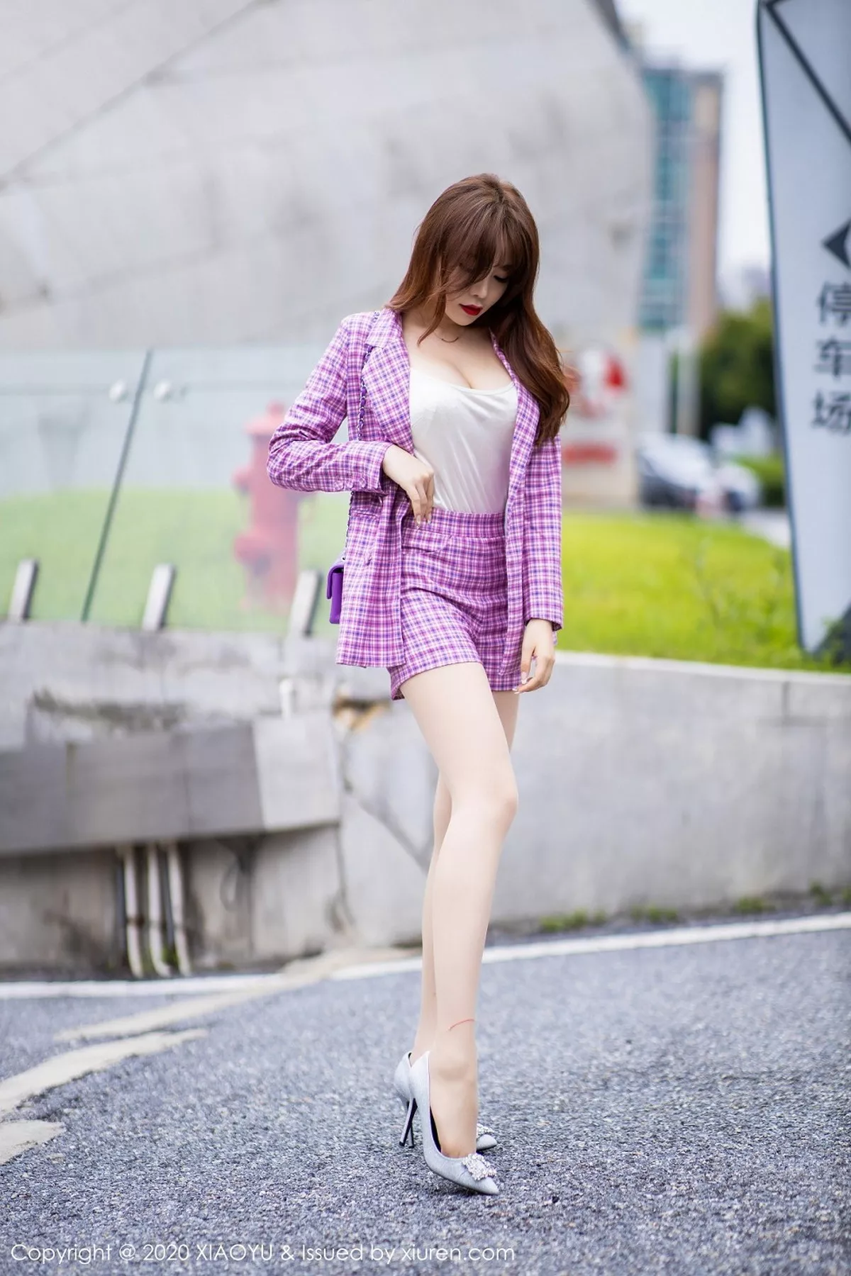 秀人集.com_[XiaoYu画语界]Vol.314_性感女神芝芝Booty街拍主题职场都市丽人靓丽迷人写真75P