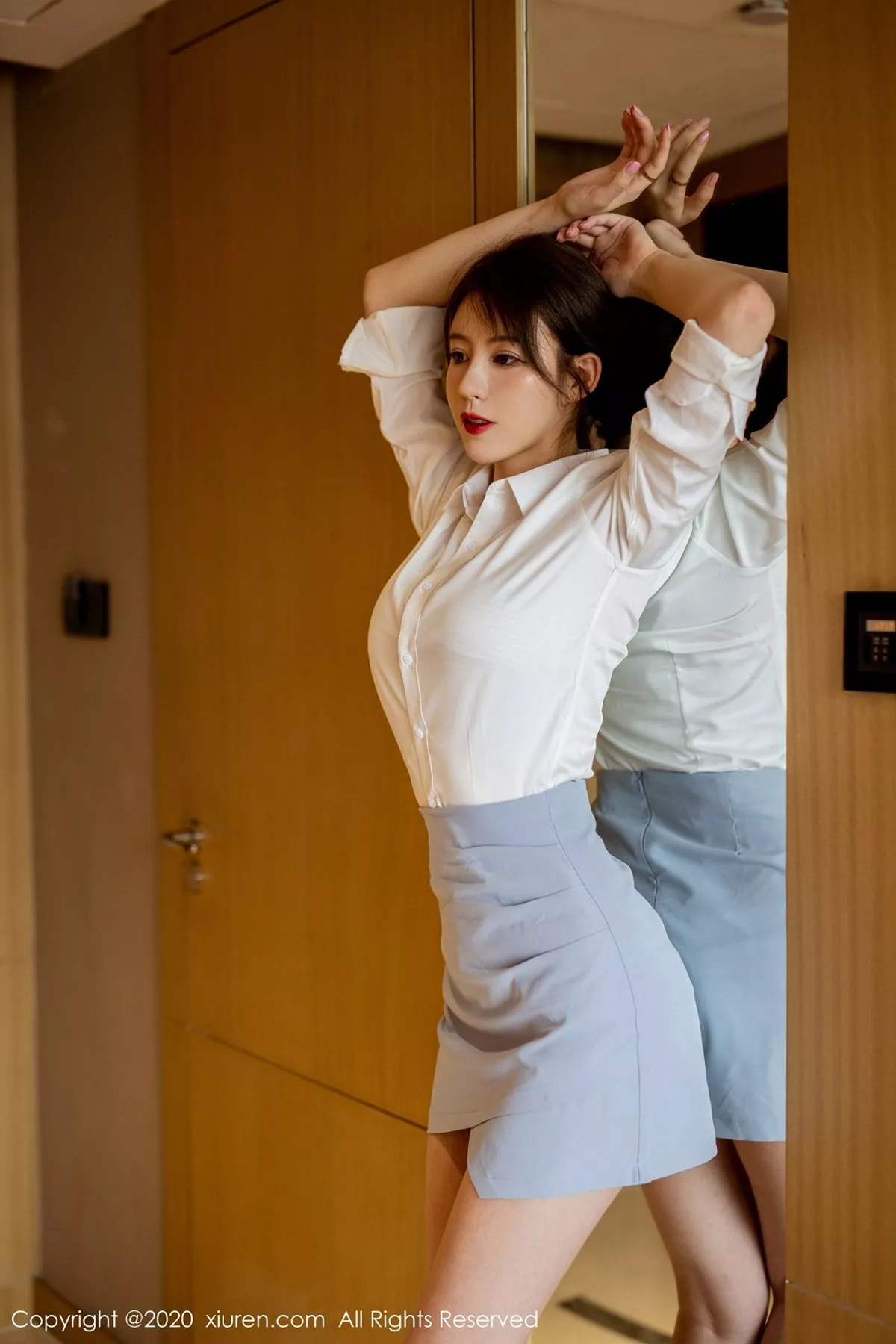 秀人集.com_[XiuRen秀人网]No.2350_嫩模yoo优优浅色秘书装半脱露性感内衣秀完美身材诱惑写真56P