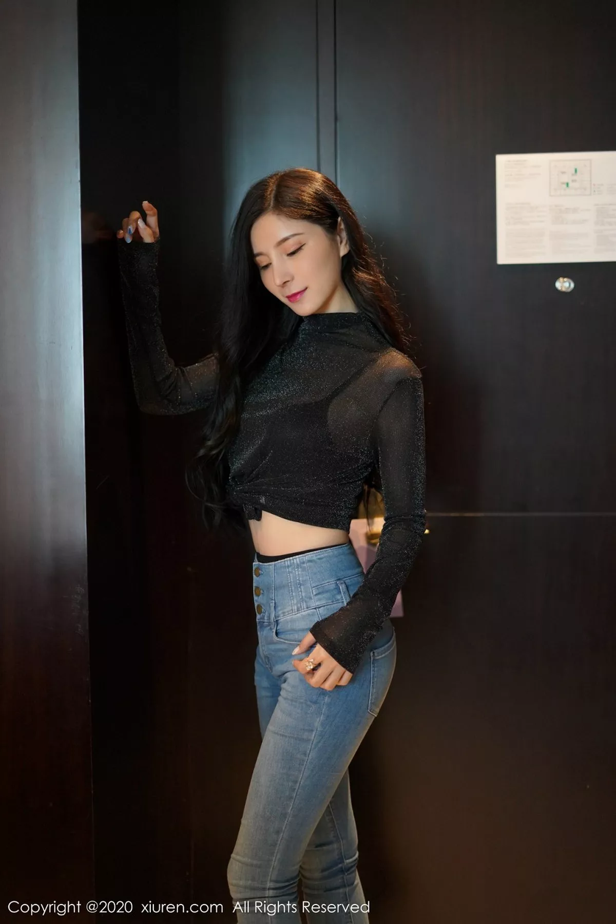 秀人集.com_[XiuRen秀人网]No.2386_嫩模小蛮妖Yummy私房牛仔裤半脱露超薄黑丝裤袜秀翘臀诱惑写真67P